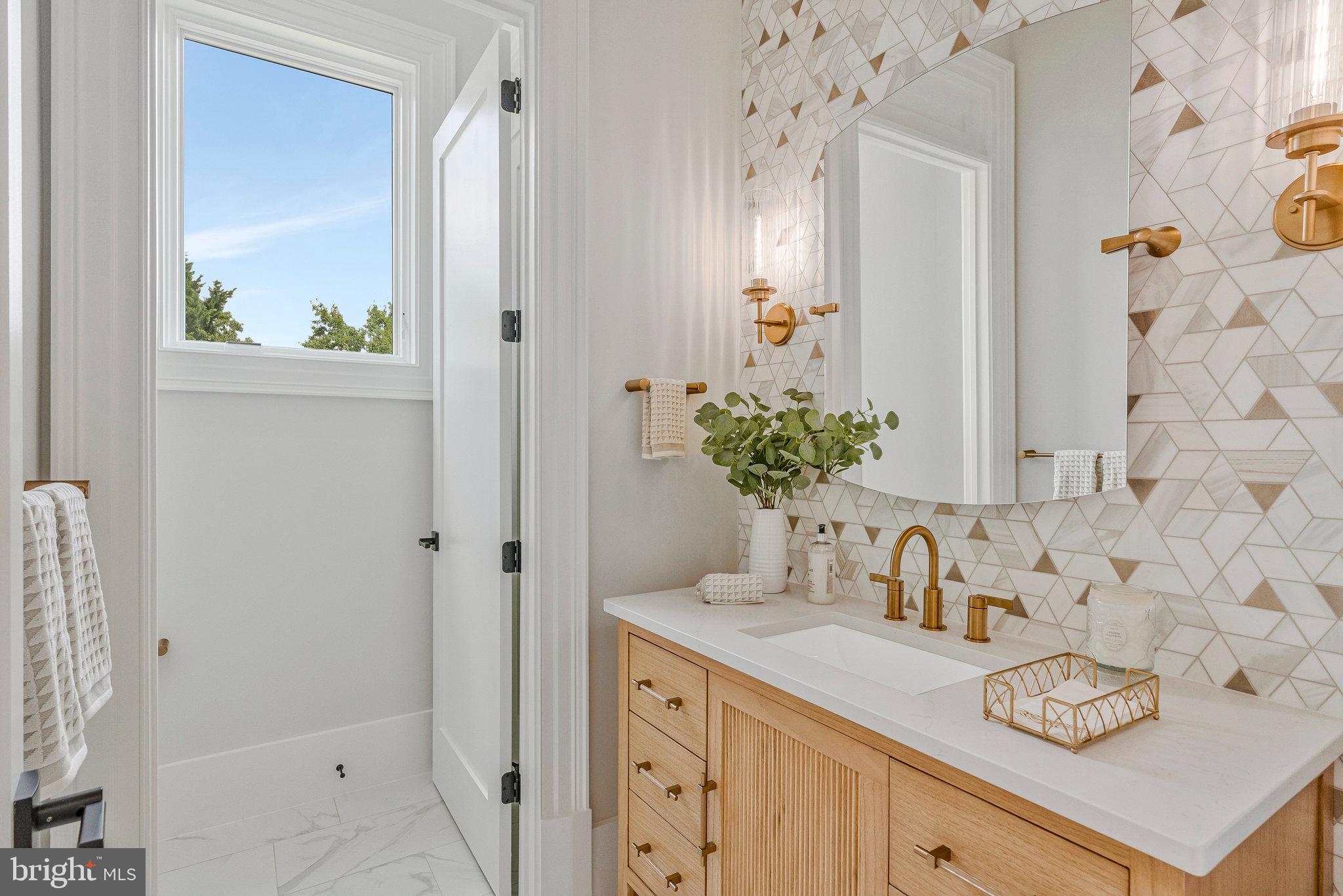 BROYHILL LANGLEY ESTATES - Residential