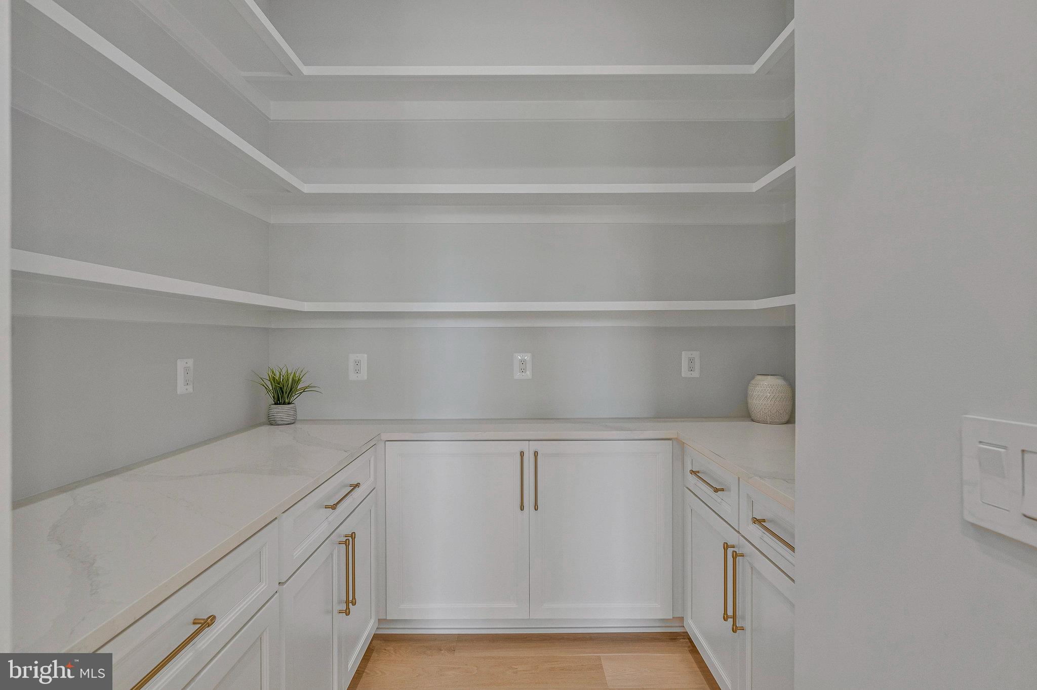 BROYHILL LANGLEY ESTATES - Residential