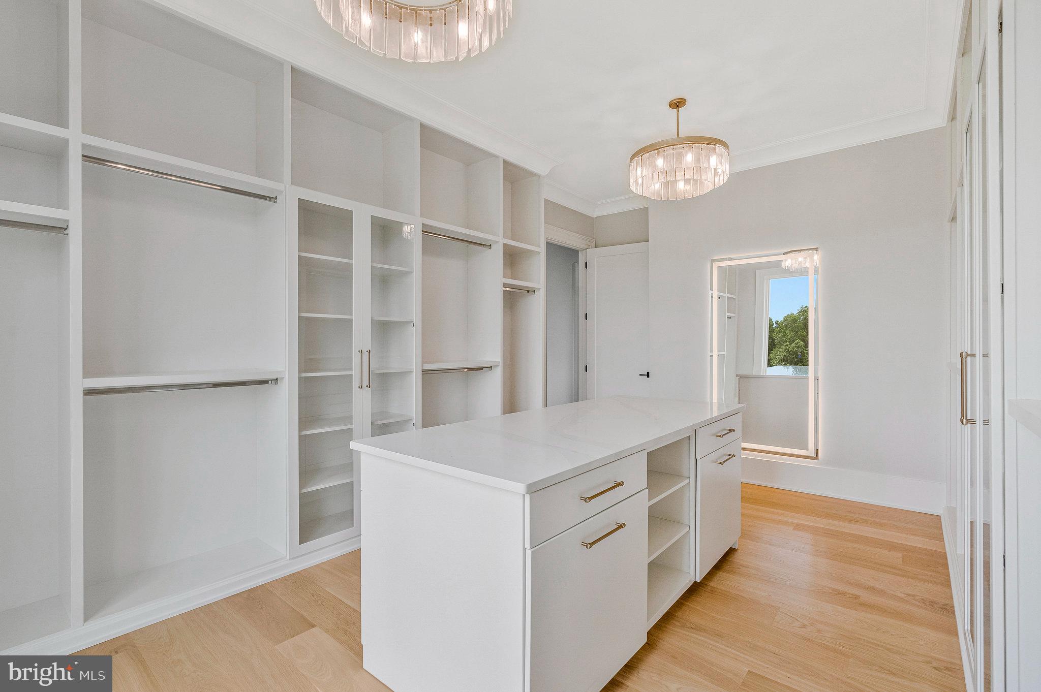 BROYHILL LANGLEY ESTATES - Residential