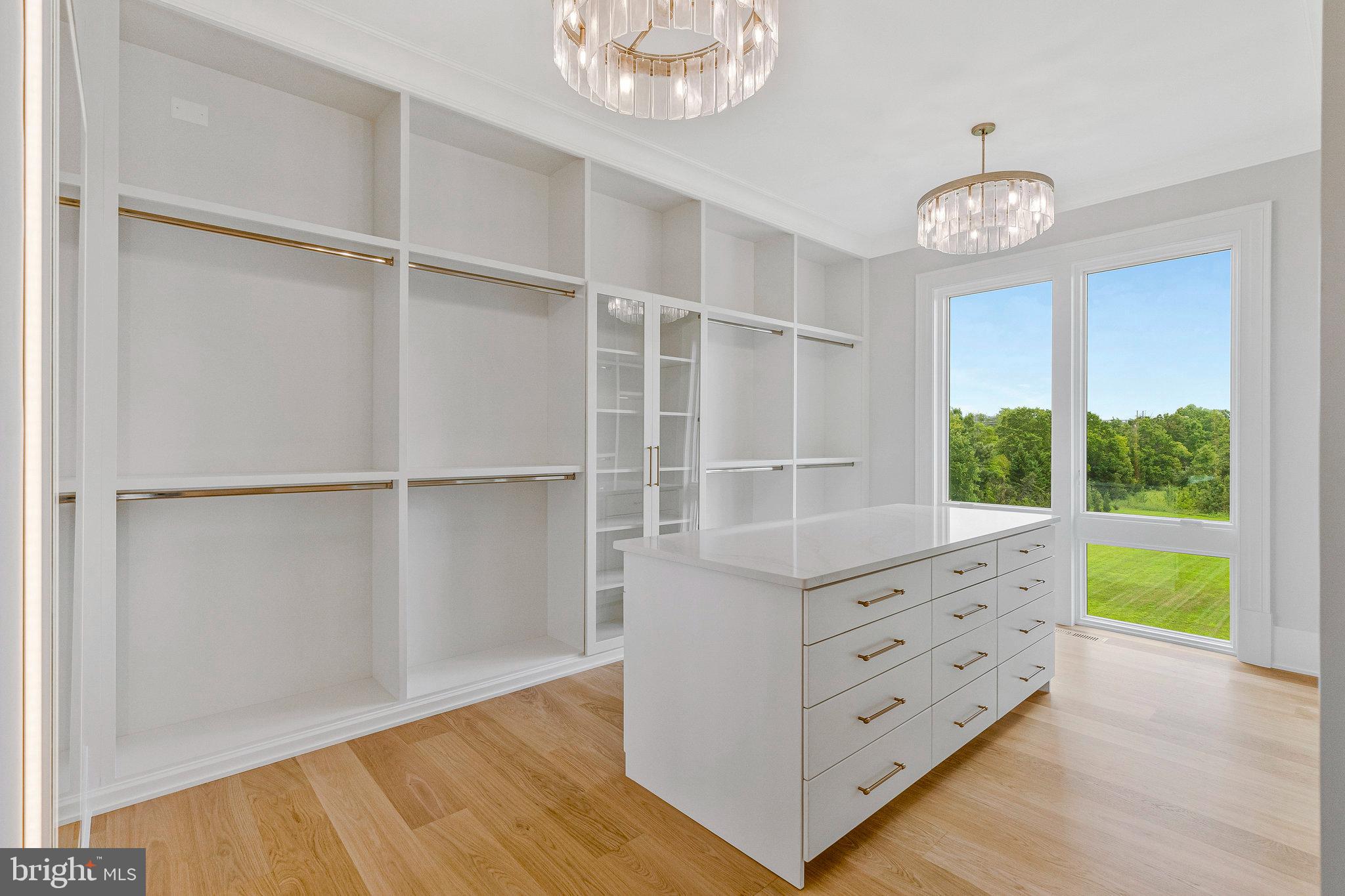 BROYHILL LANGLEY ESTATES - Residential