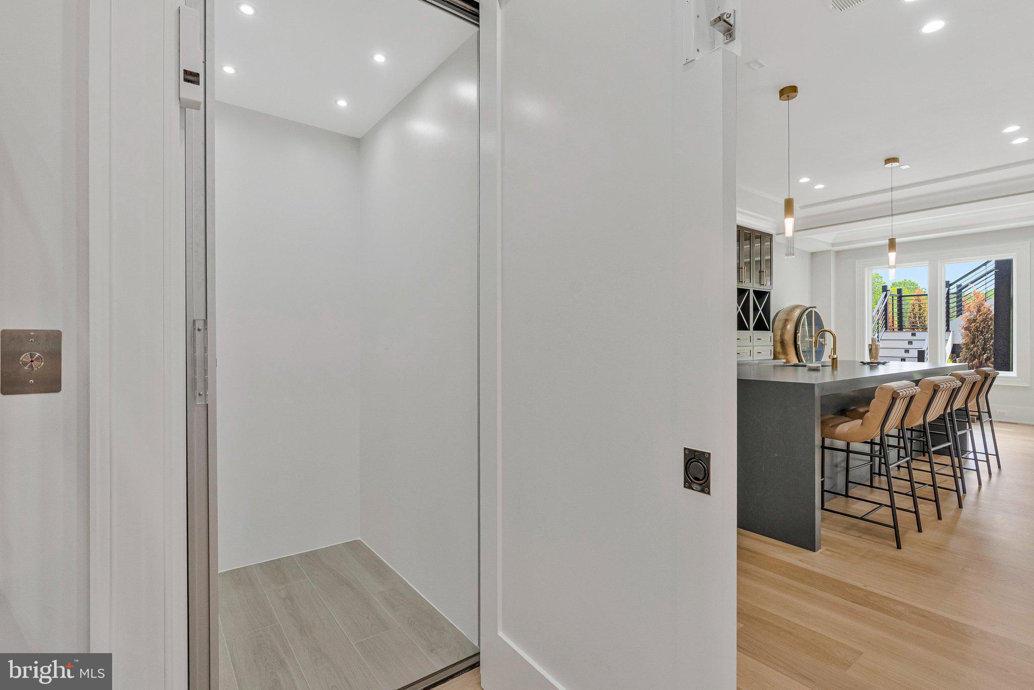 BROYHILL LANGLEY ESTATES - Residential