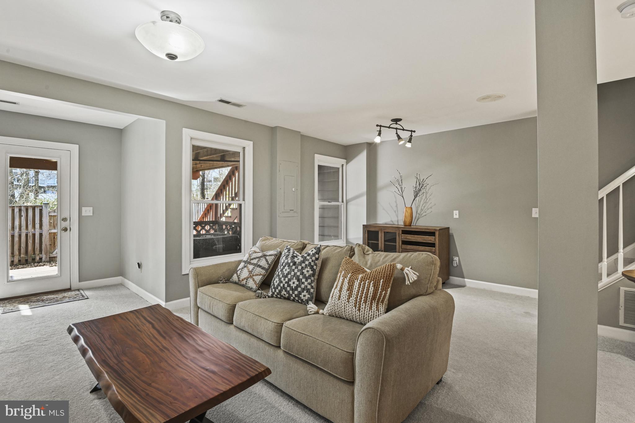 BIRCH POND - Residential