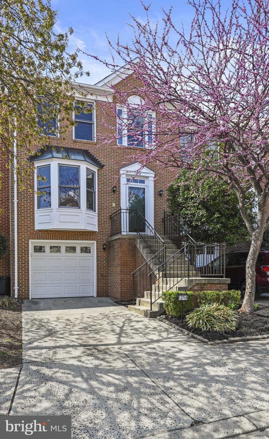 BIRCH POND - Residential