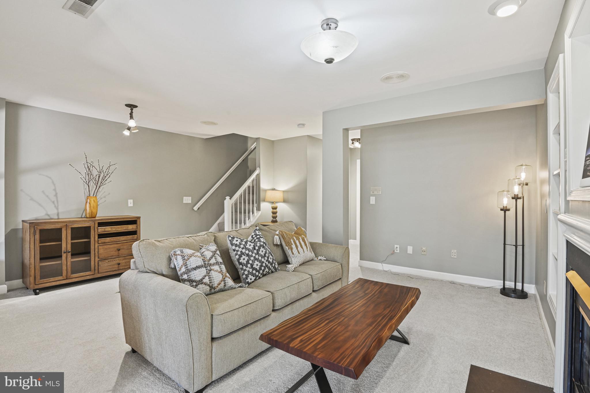 BIRCH POND - Residential