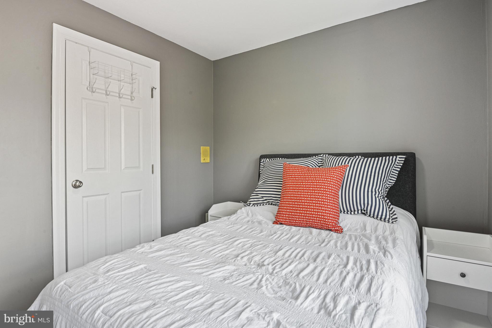 BIRCH POND - Residential