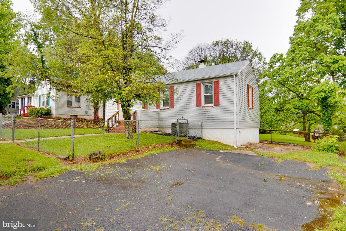 HILLSIDE - Residential