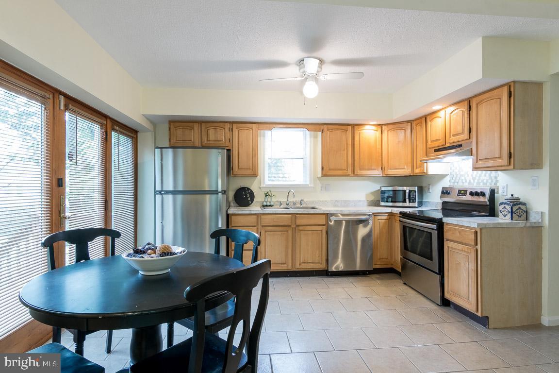 HILLSIDE - Residential