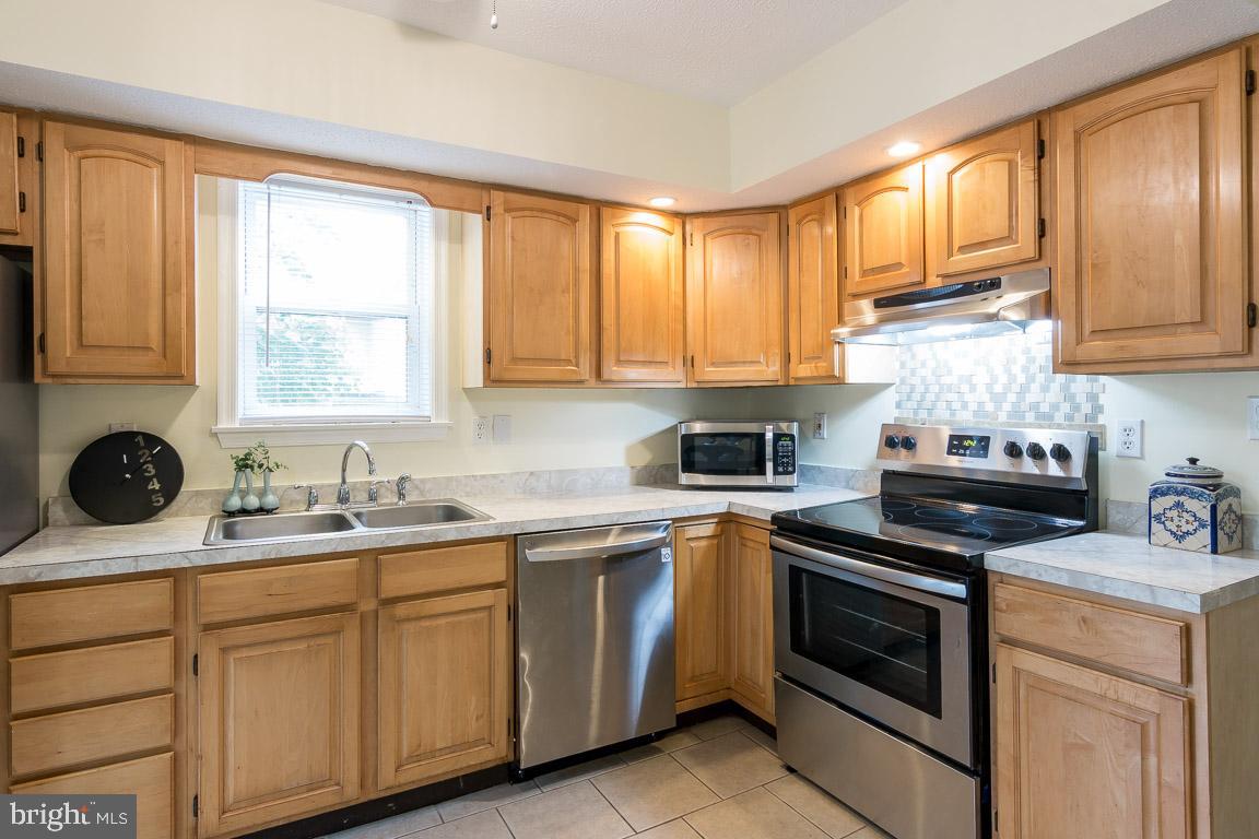 HILLSIDE - Residential