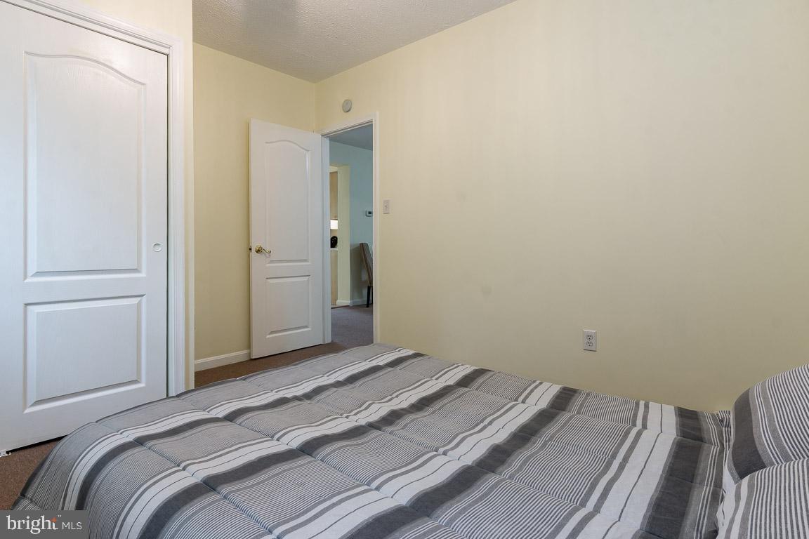 HILLSIDE - Residential