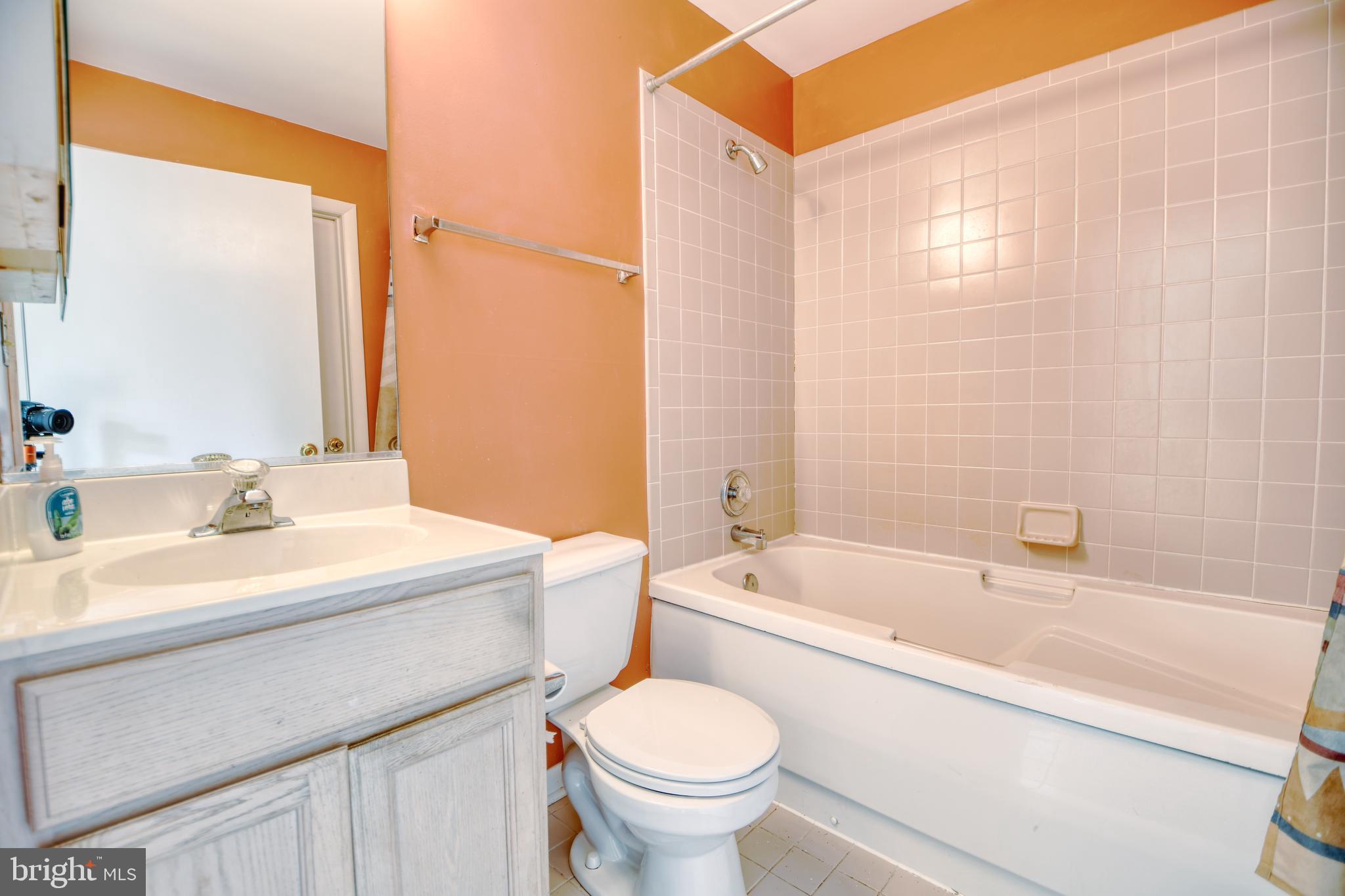 HOLLY HILL HARBOR - Residential