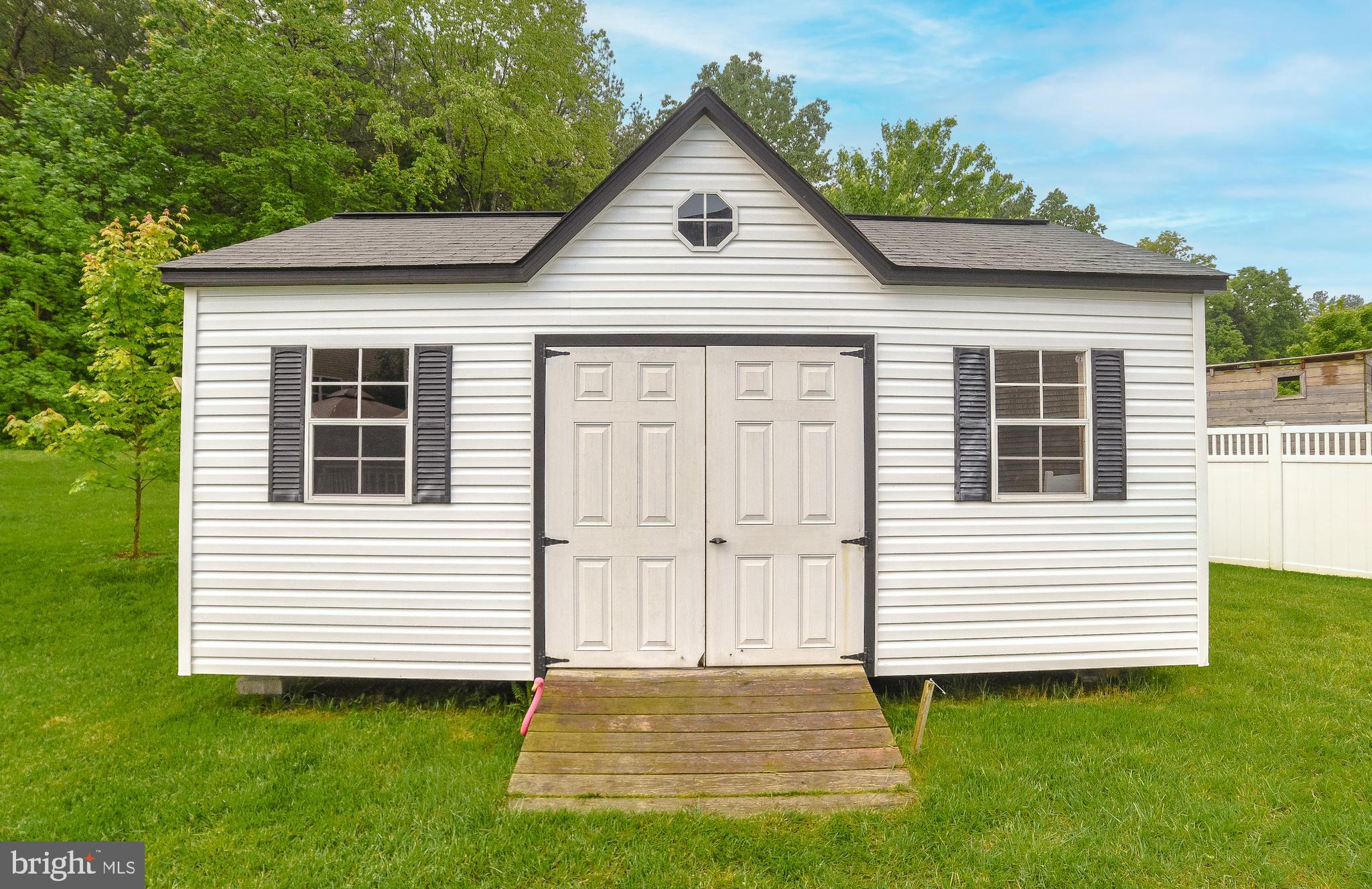 LEONARDS GRANT - Residential