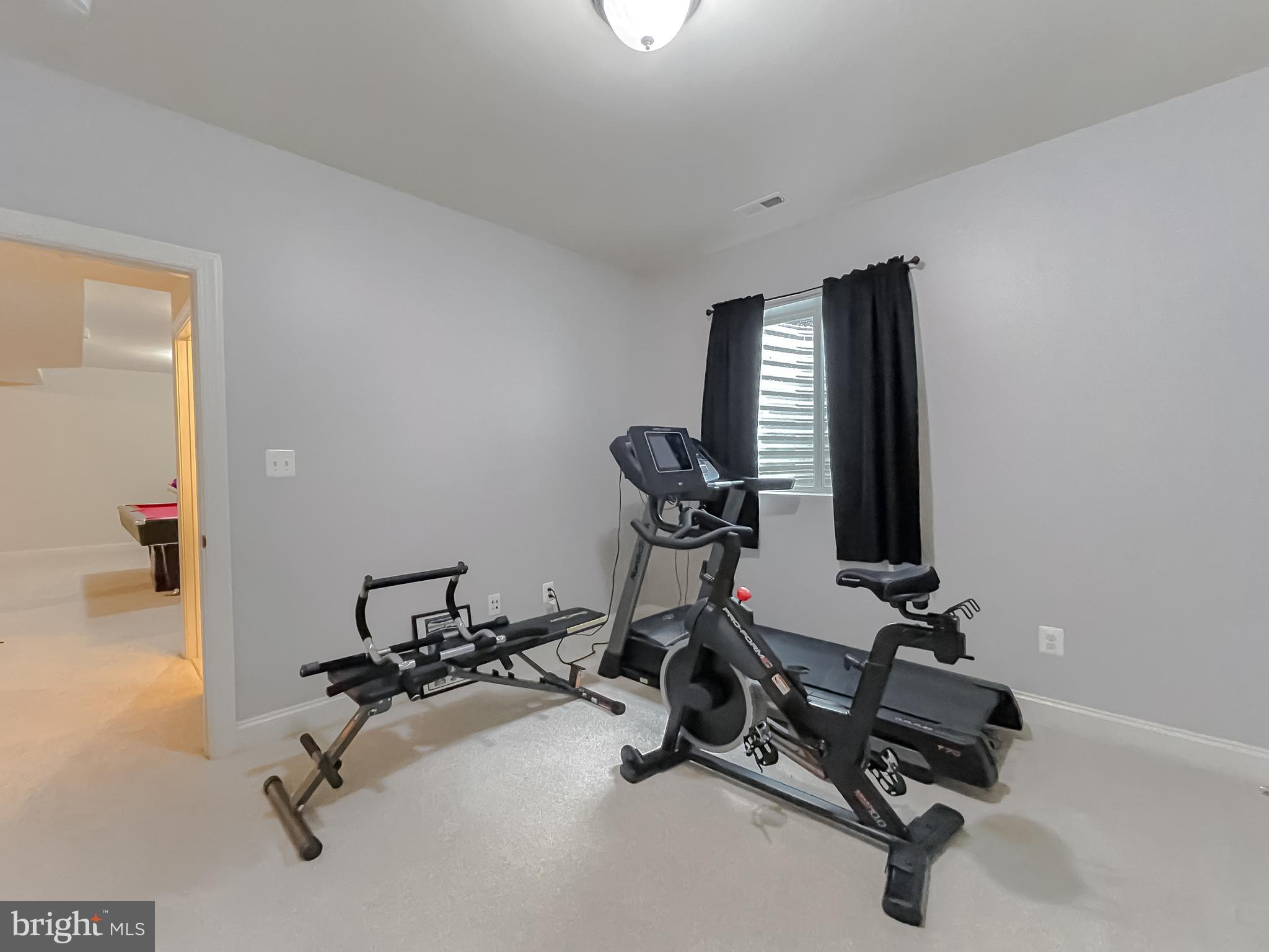 LEONARDS GRANT - Residential