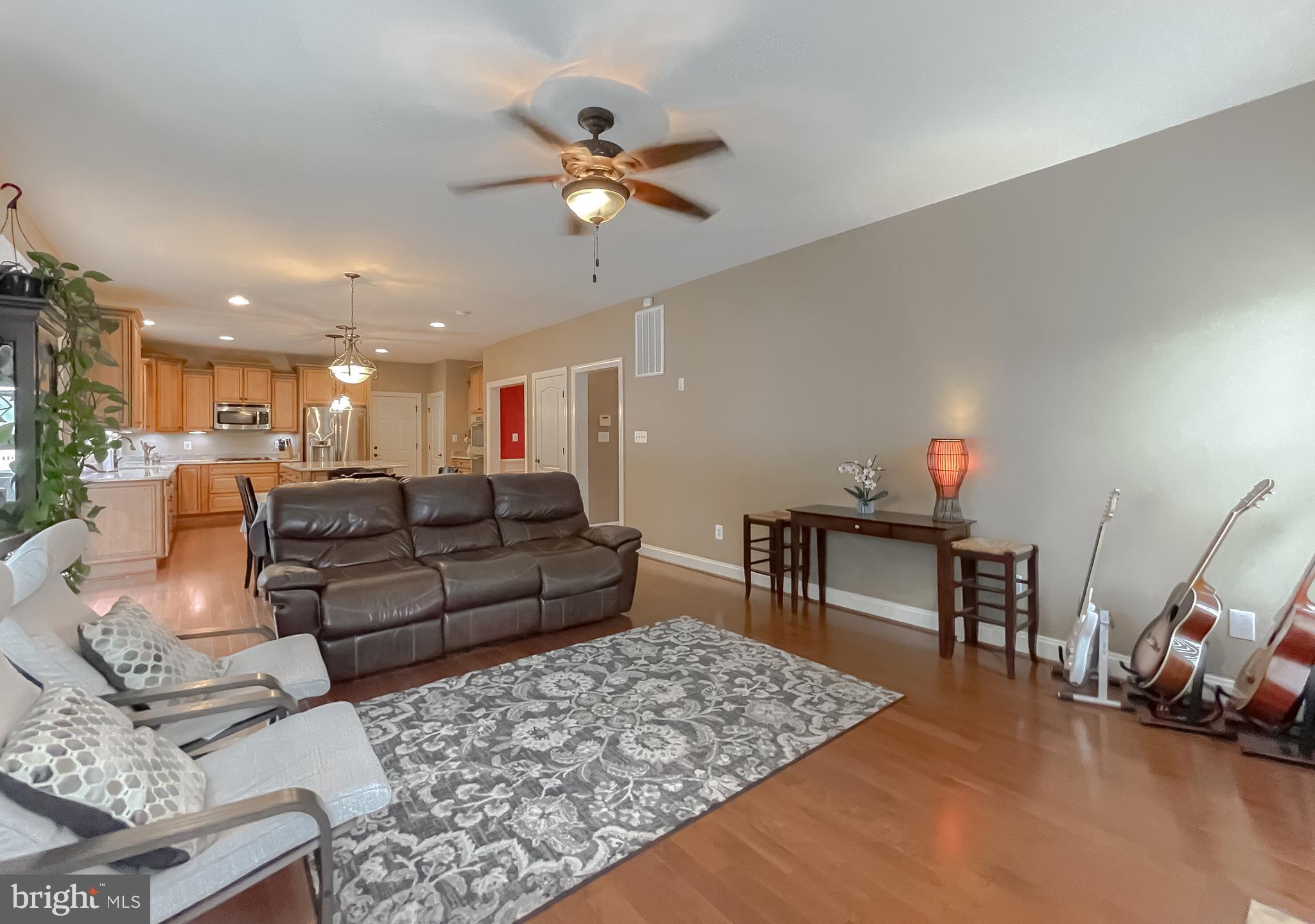 LEONARDS GRANT - Residential