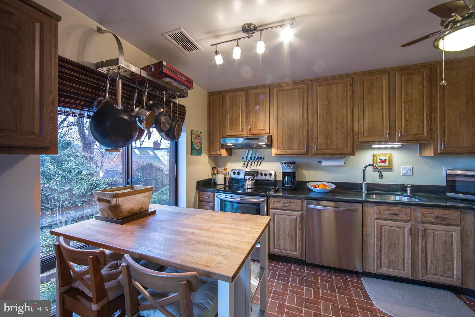 FORT ELLSWORTH - Residential