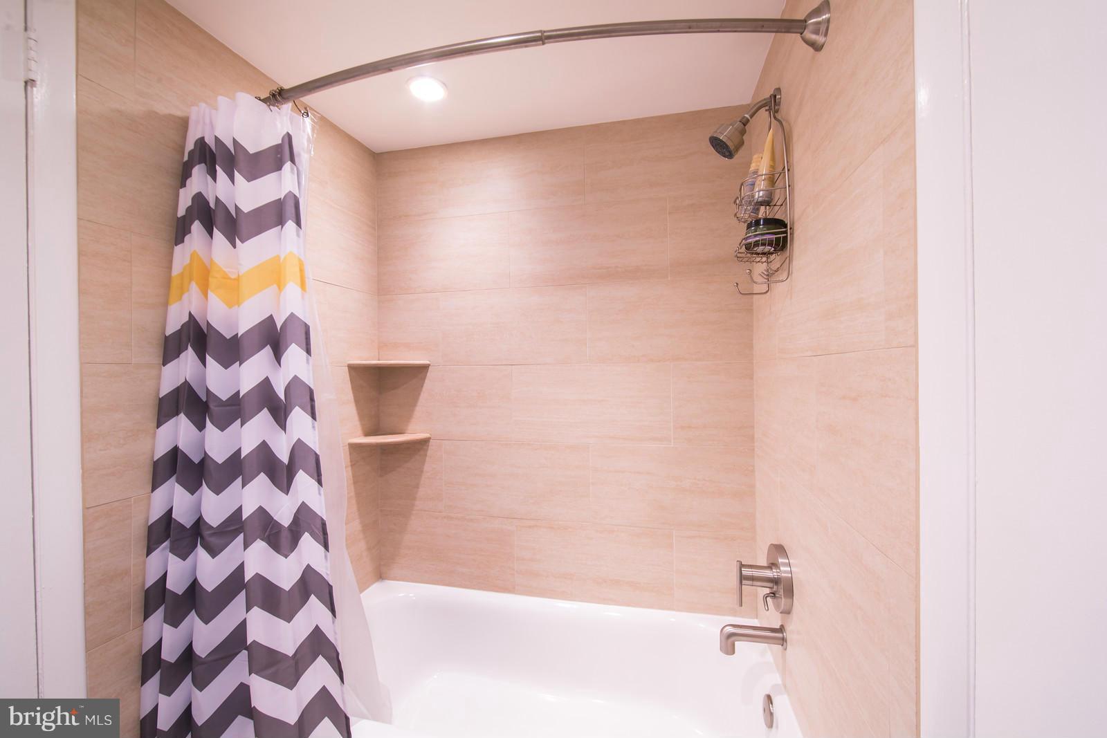 FORT ELLSWORTH - Residential