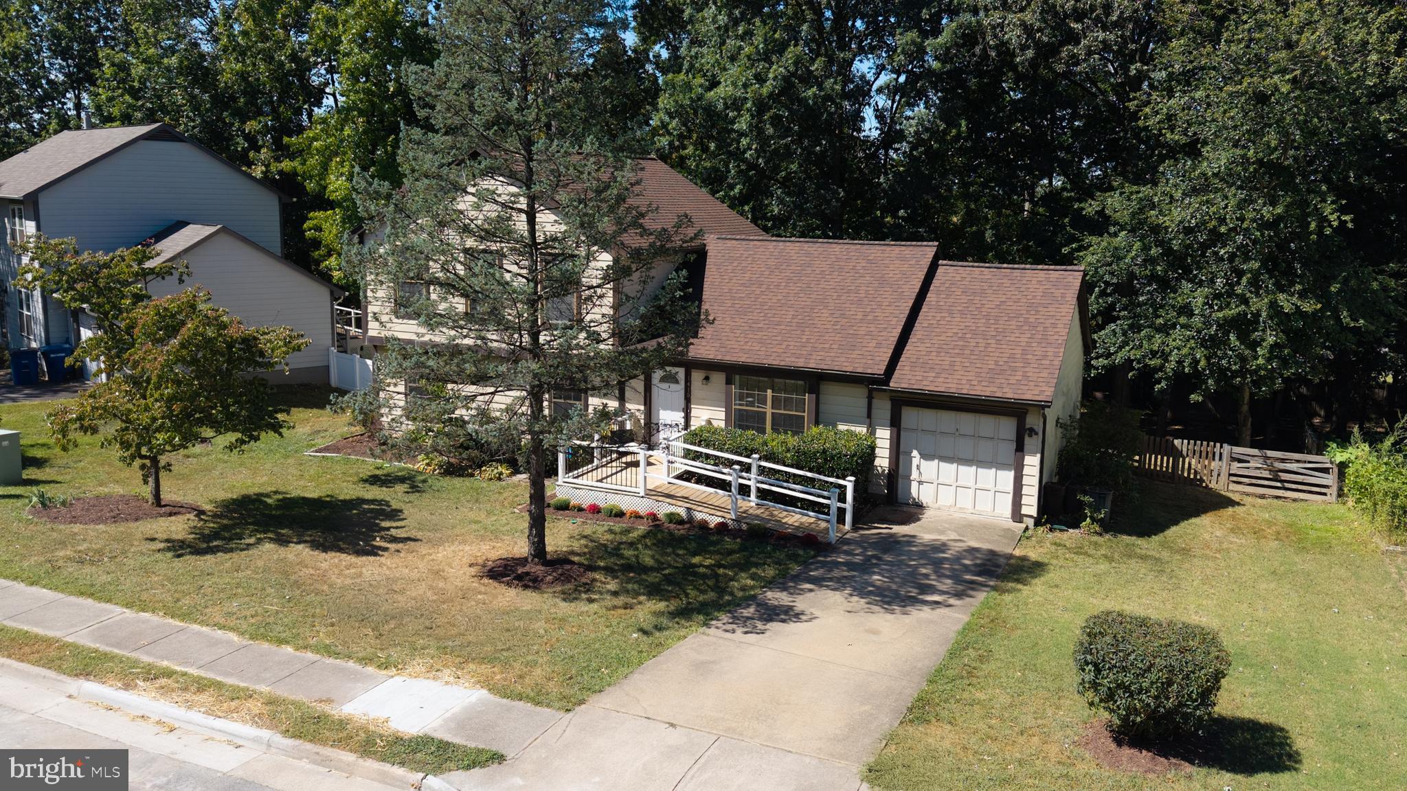 1415 BAYSHIRE LANE