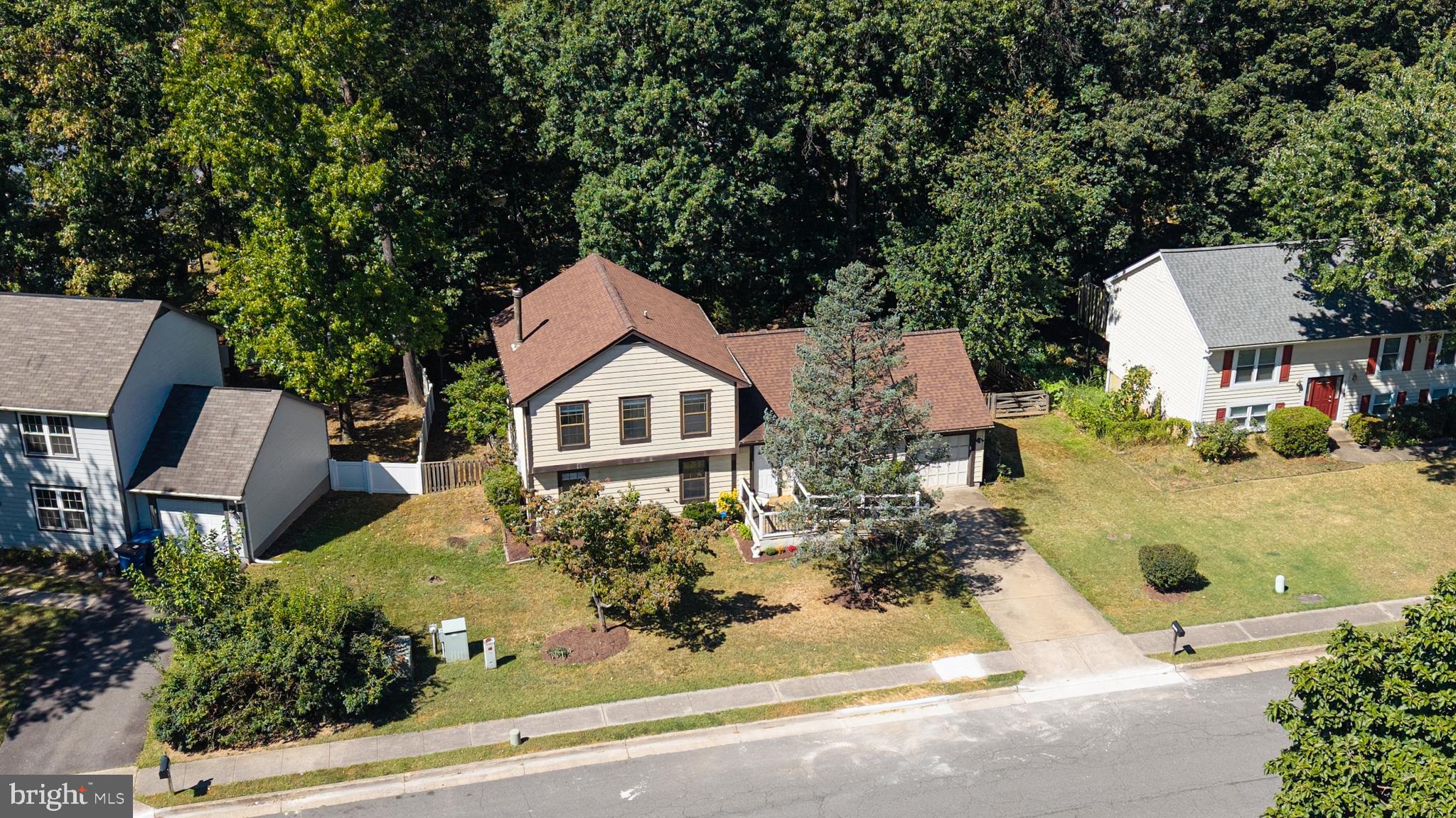 1415 BAYSHIRE LANE