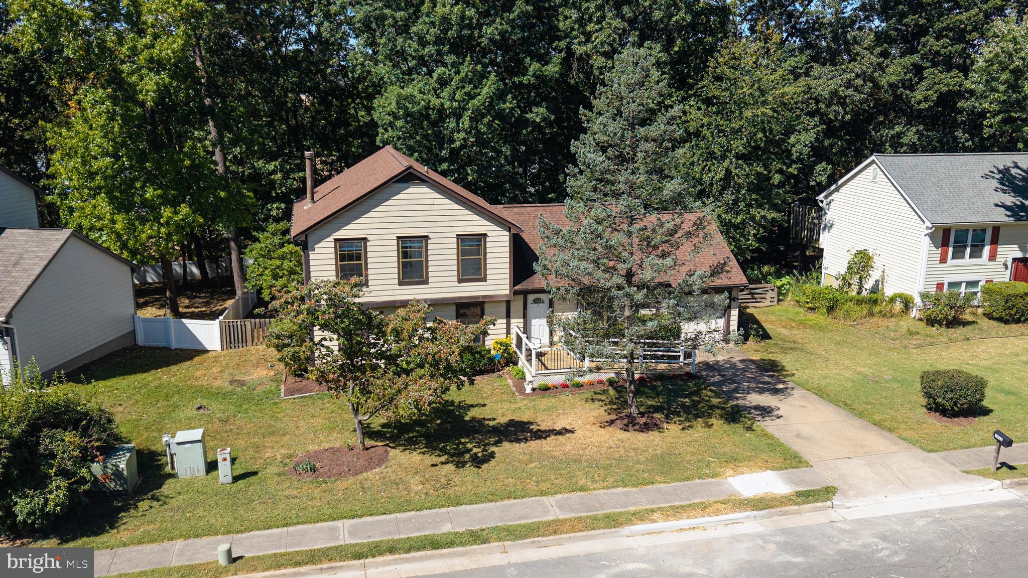 1415 BAYSHIRE LANE