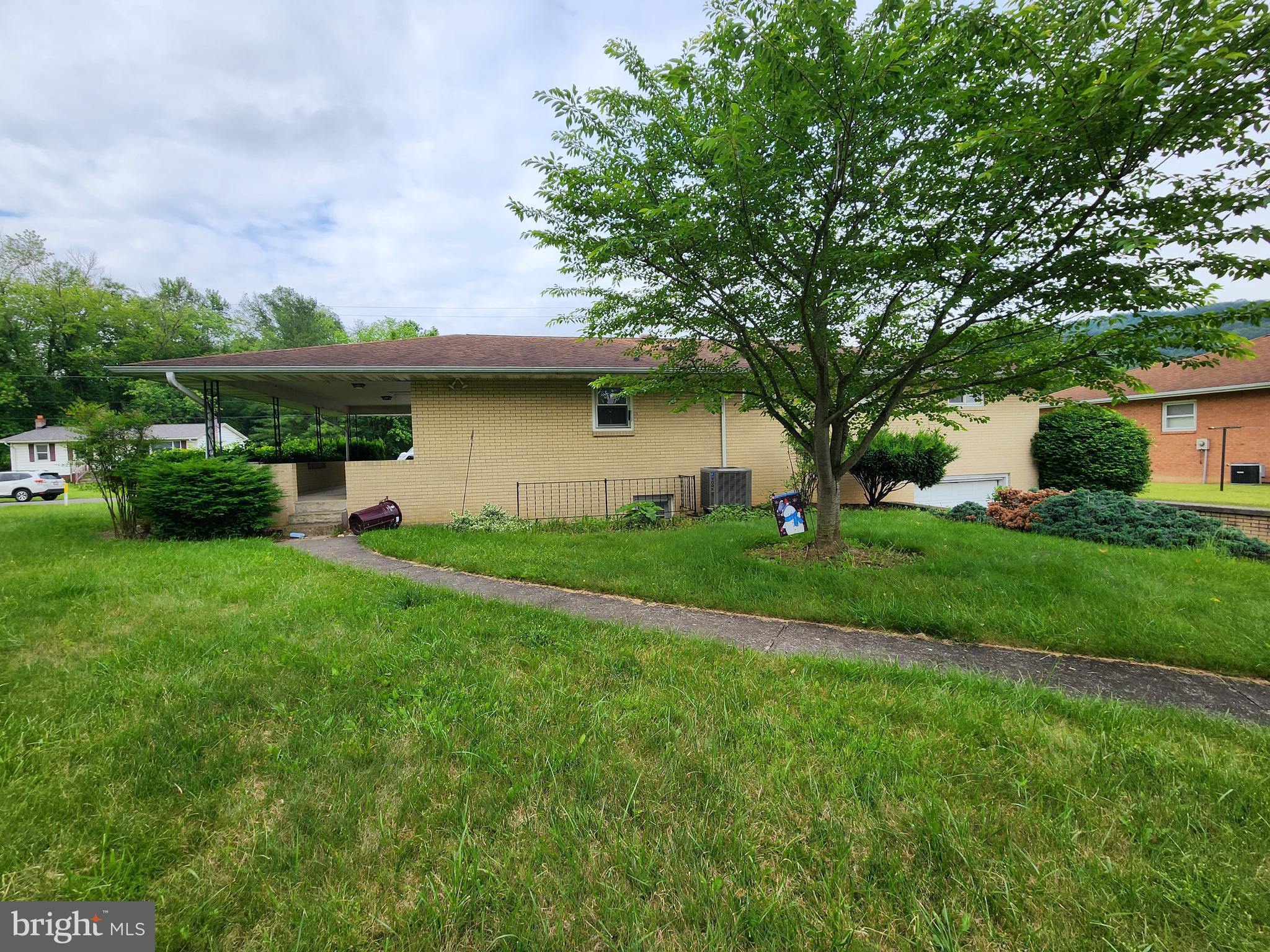 SOUTH END - Residential