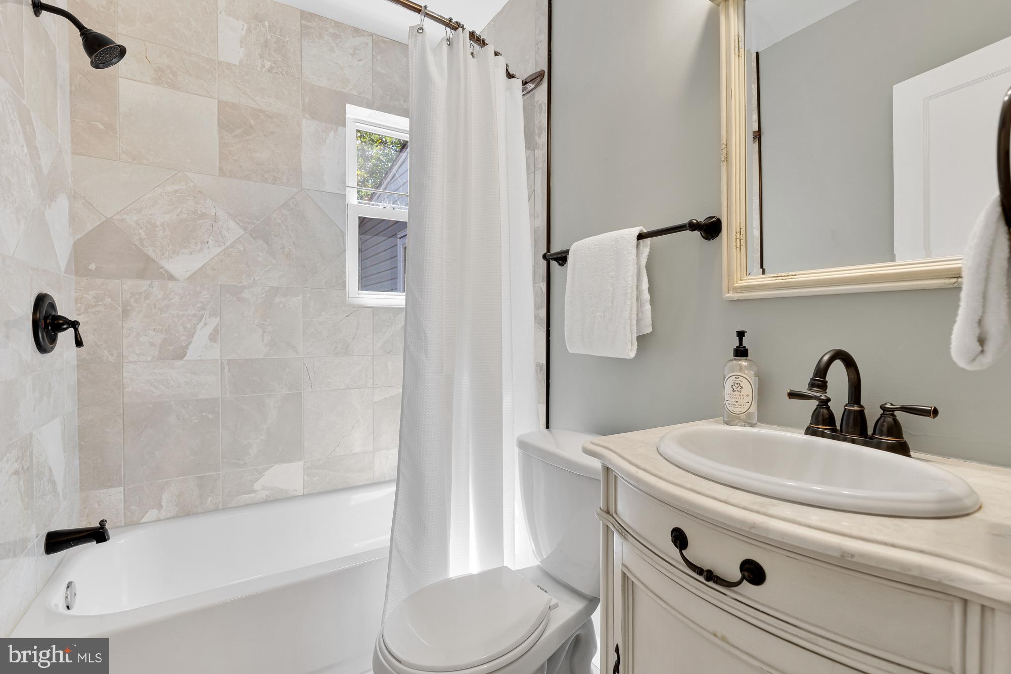 NORTHWOOD VILLAGE - Residential