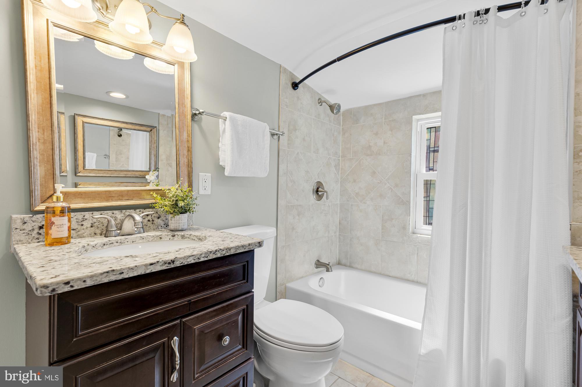 NORTHWOOD VILLAGE - Residential