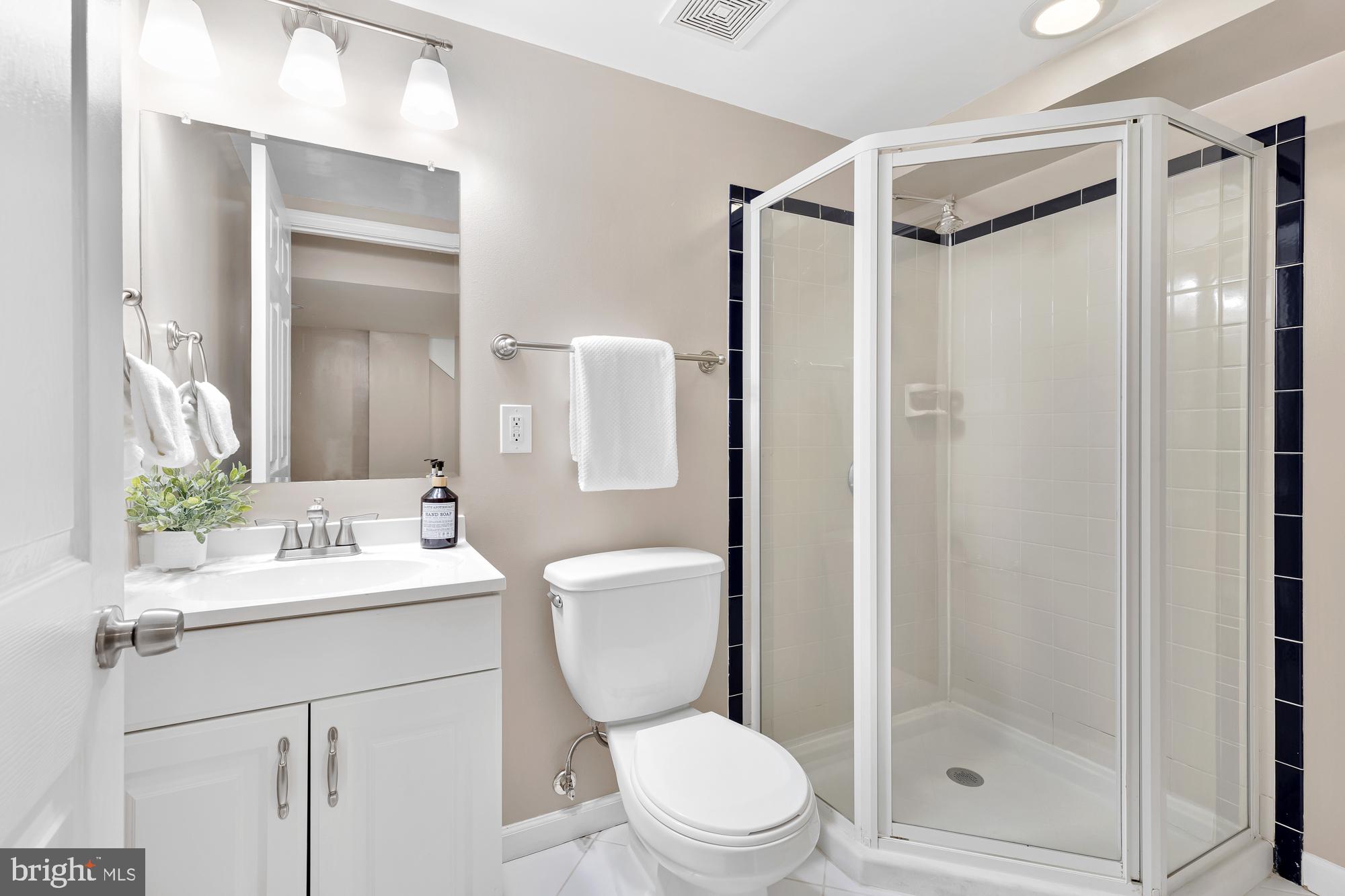 NORTHWOOD VILLAGE - Residential