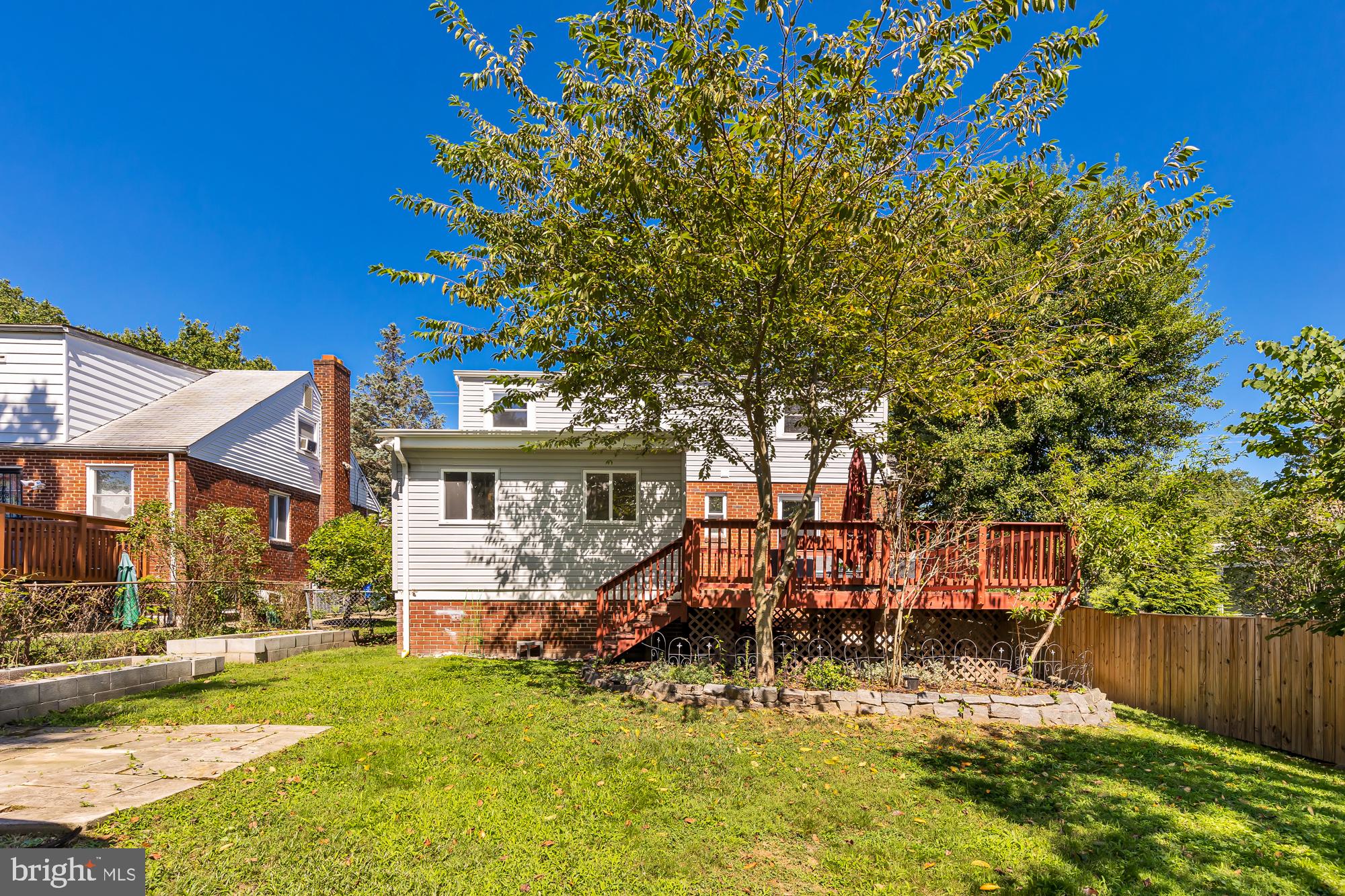 NORTHWOOD VILLAGE - Residential