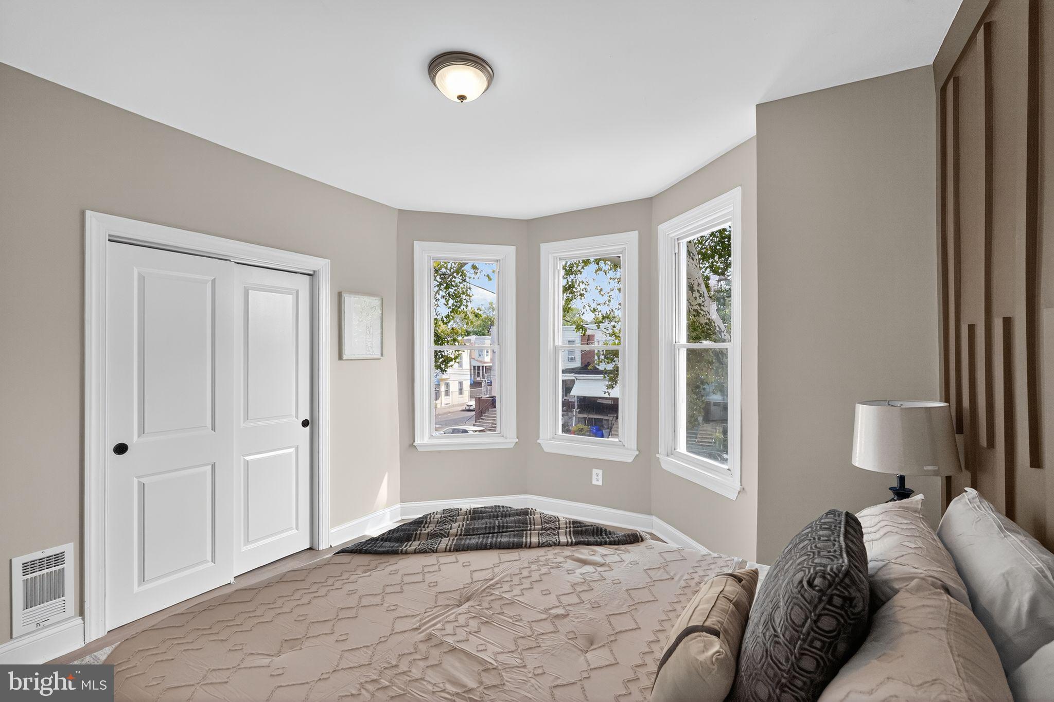 MILL CREEK - Residential