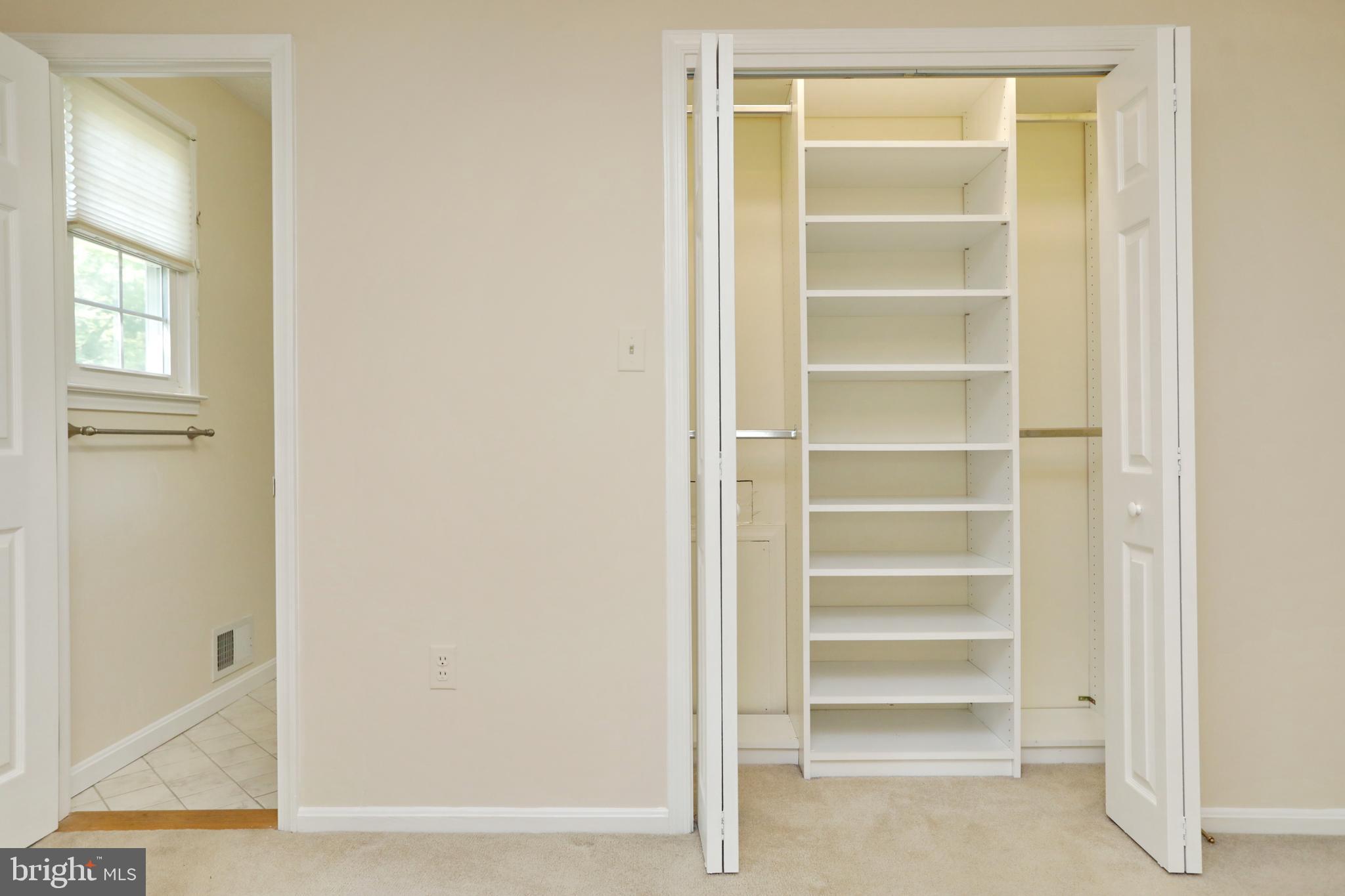 AVON CREST - Residential