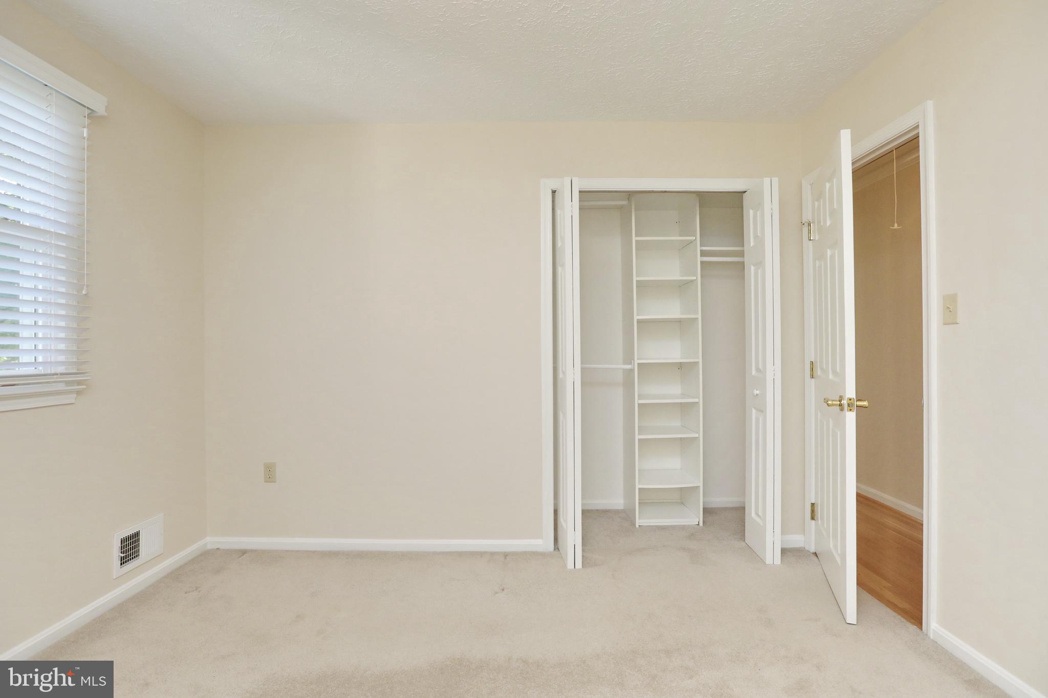 AVON CREST - Residential