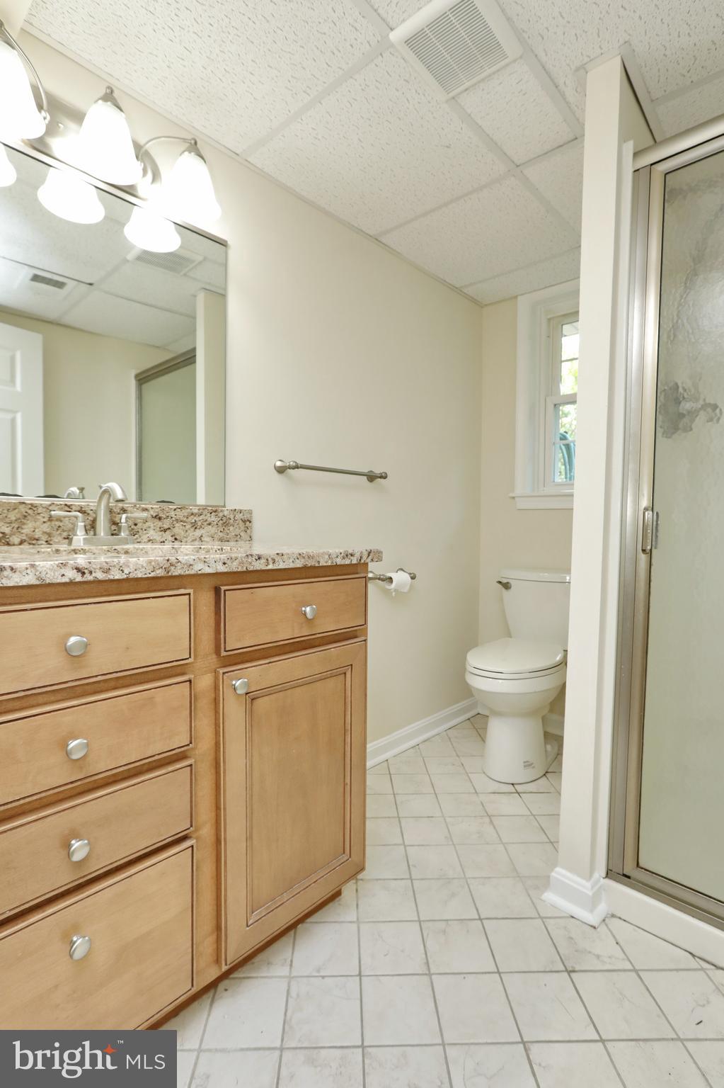 AVON CREST - Residential