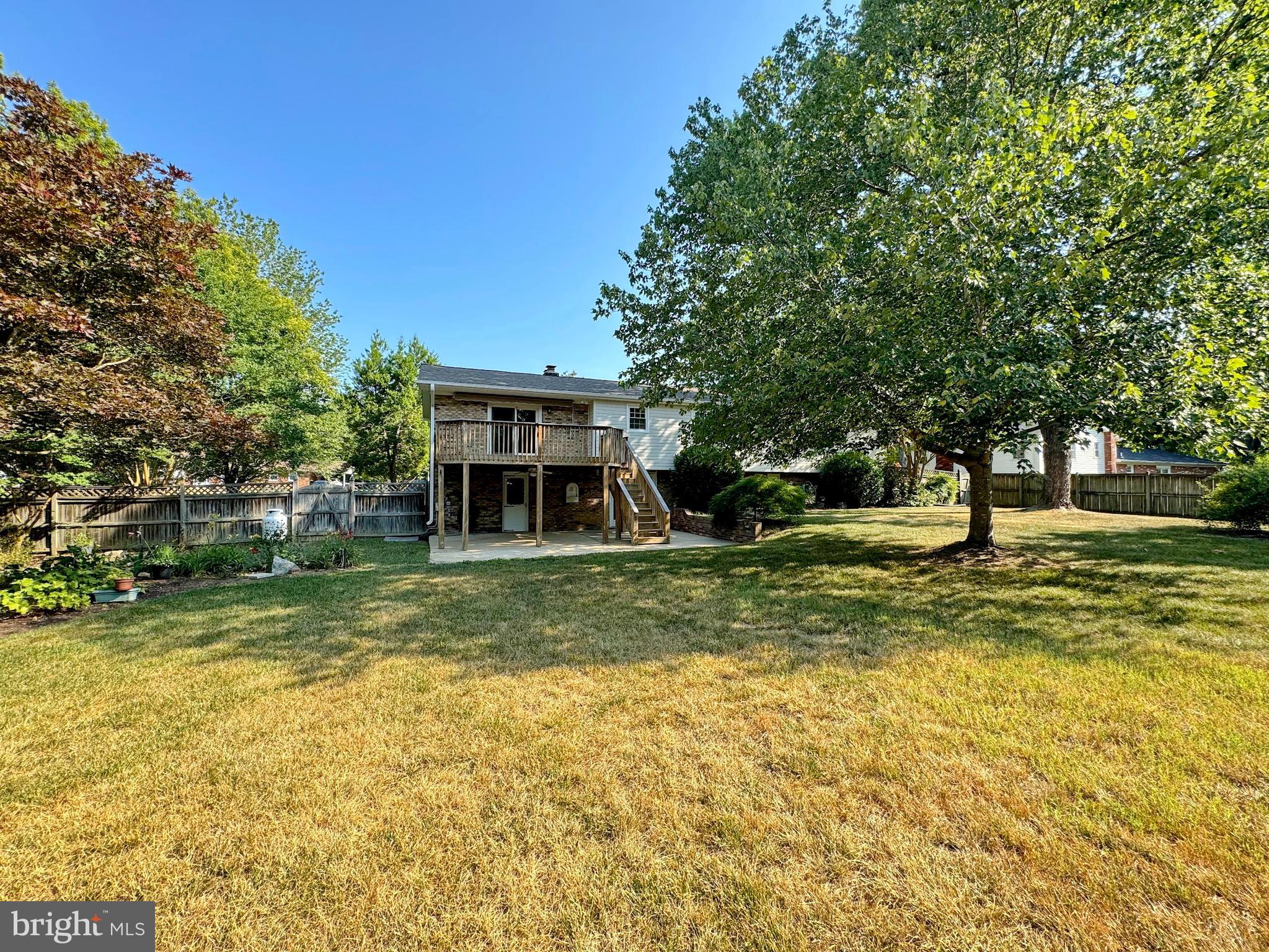 AVON CREST - Residential