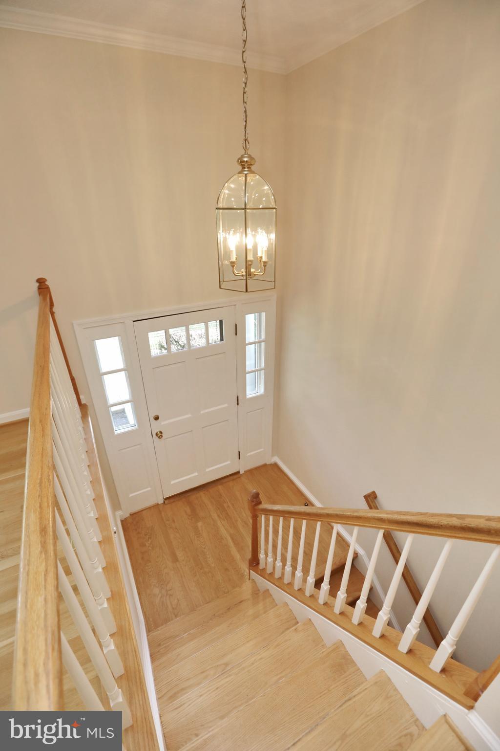 AVON CREST - Residential