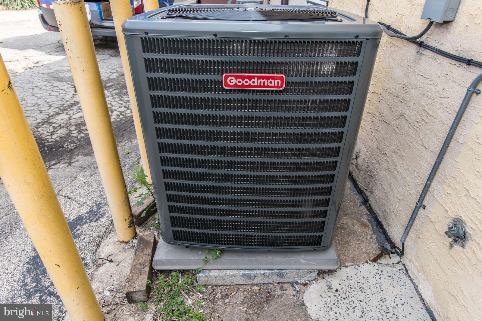 BELLS CORNER - Commercial Sale