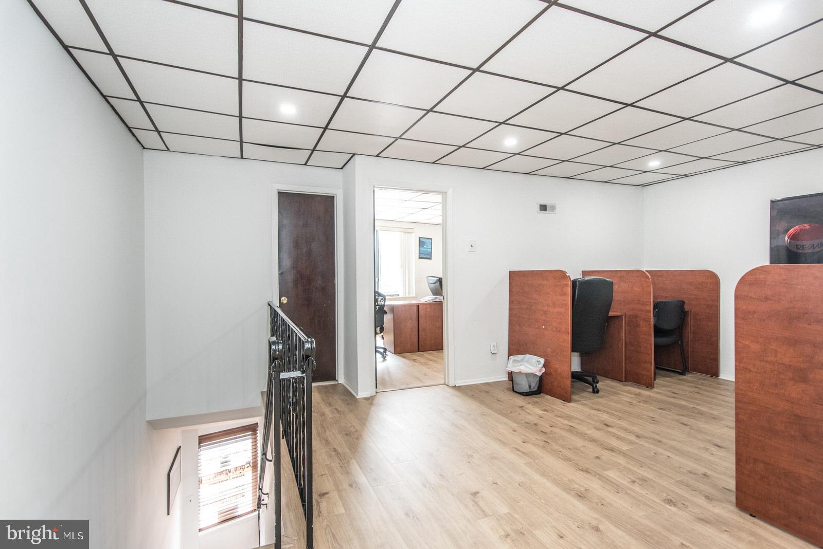 BELLS CORNER - Commercial Sale