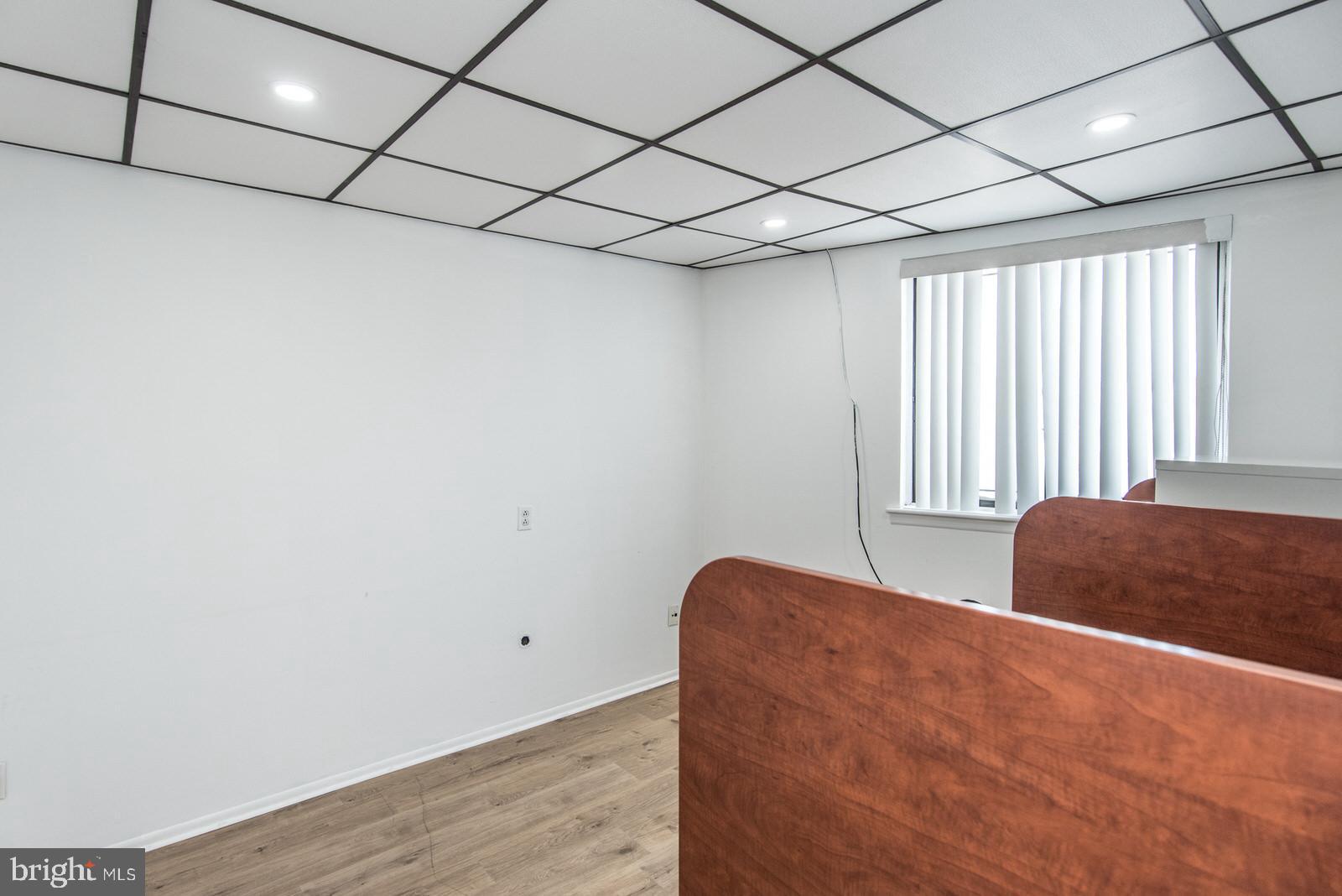 BELLS CORNER - Commercial Sale