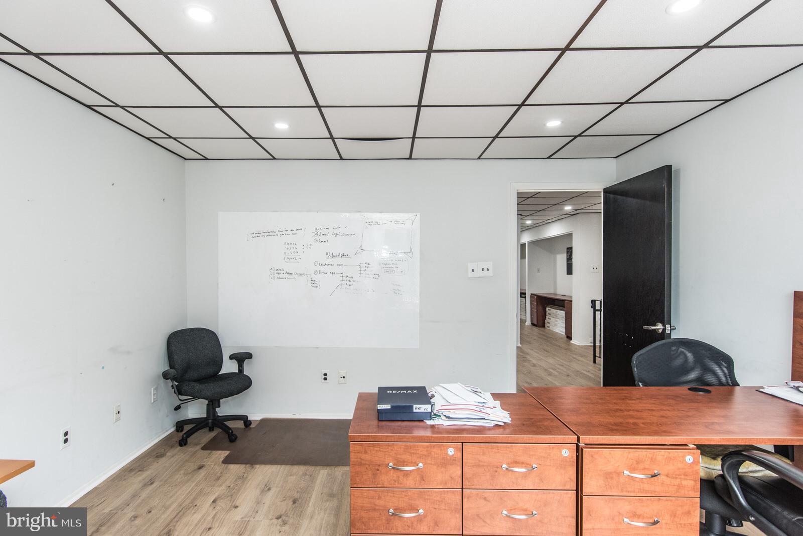 BELLS CORNER - Commercial Sale