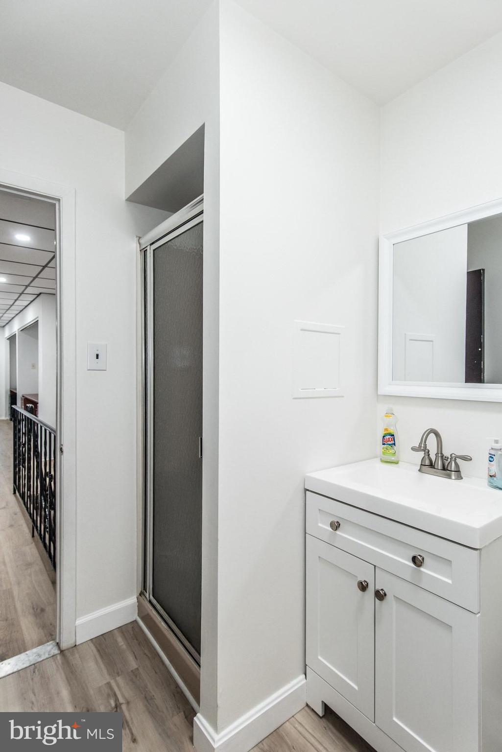 BELLS CORNER - Commercial Sale