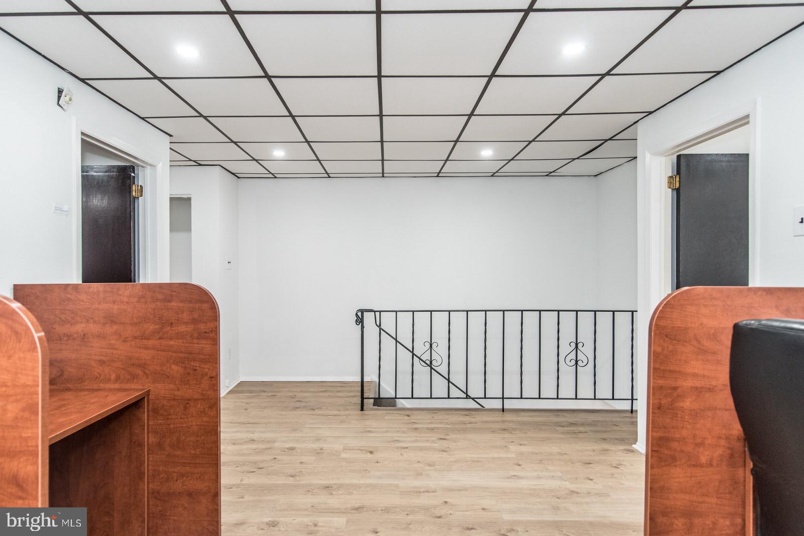 BELLS CORNER - Commercial Sale