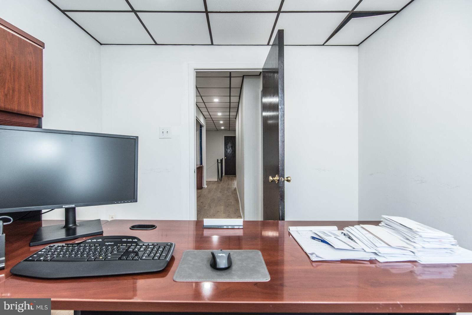 BELLS CORNER - Commercial Sale