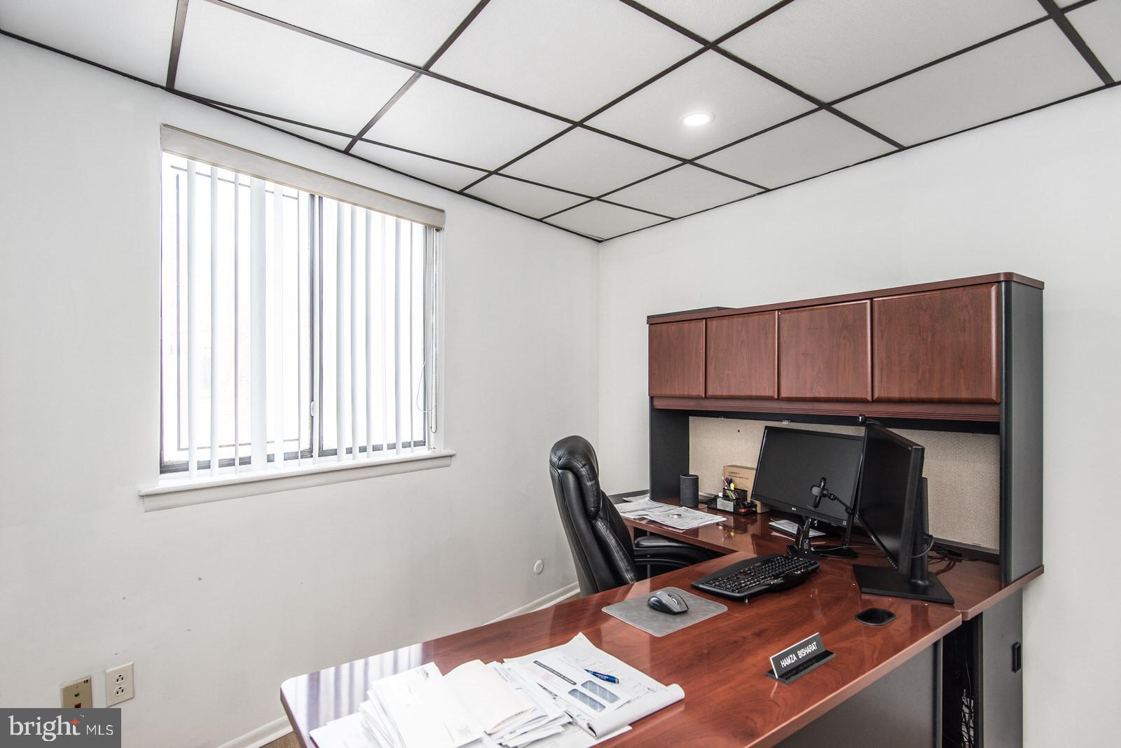 BELLS CORNER - Commercial Sale