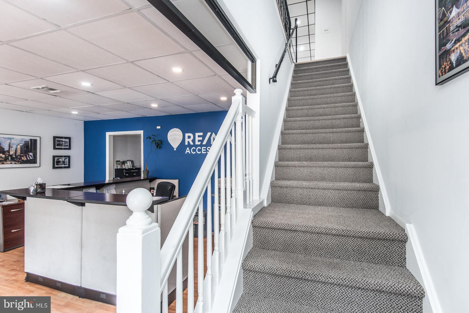 BELLS CORNER - Commercial Sale