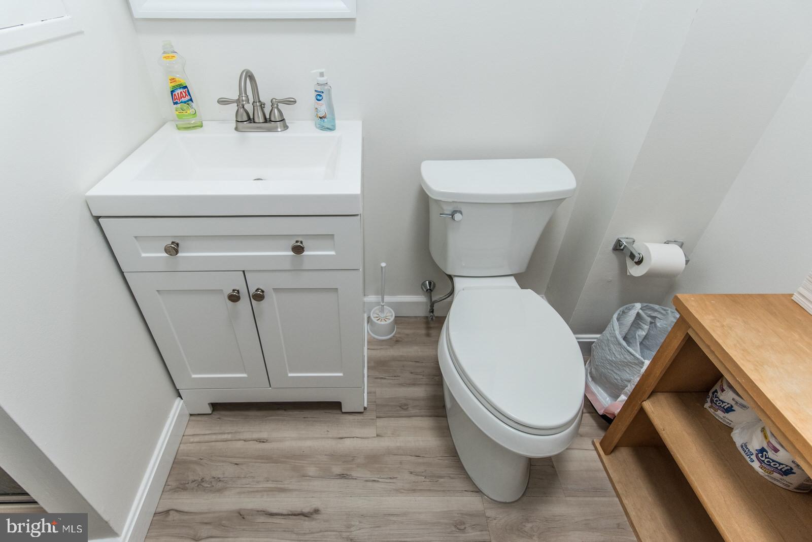 BELLS CORNER - Commercial Sale