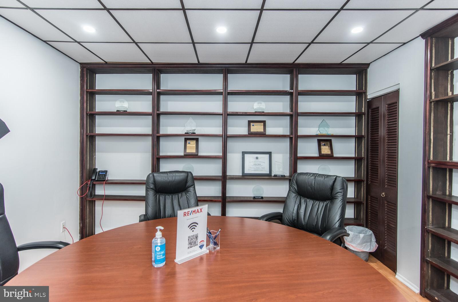 BELLS CORNER - Commercial Sale