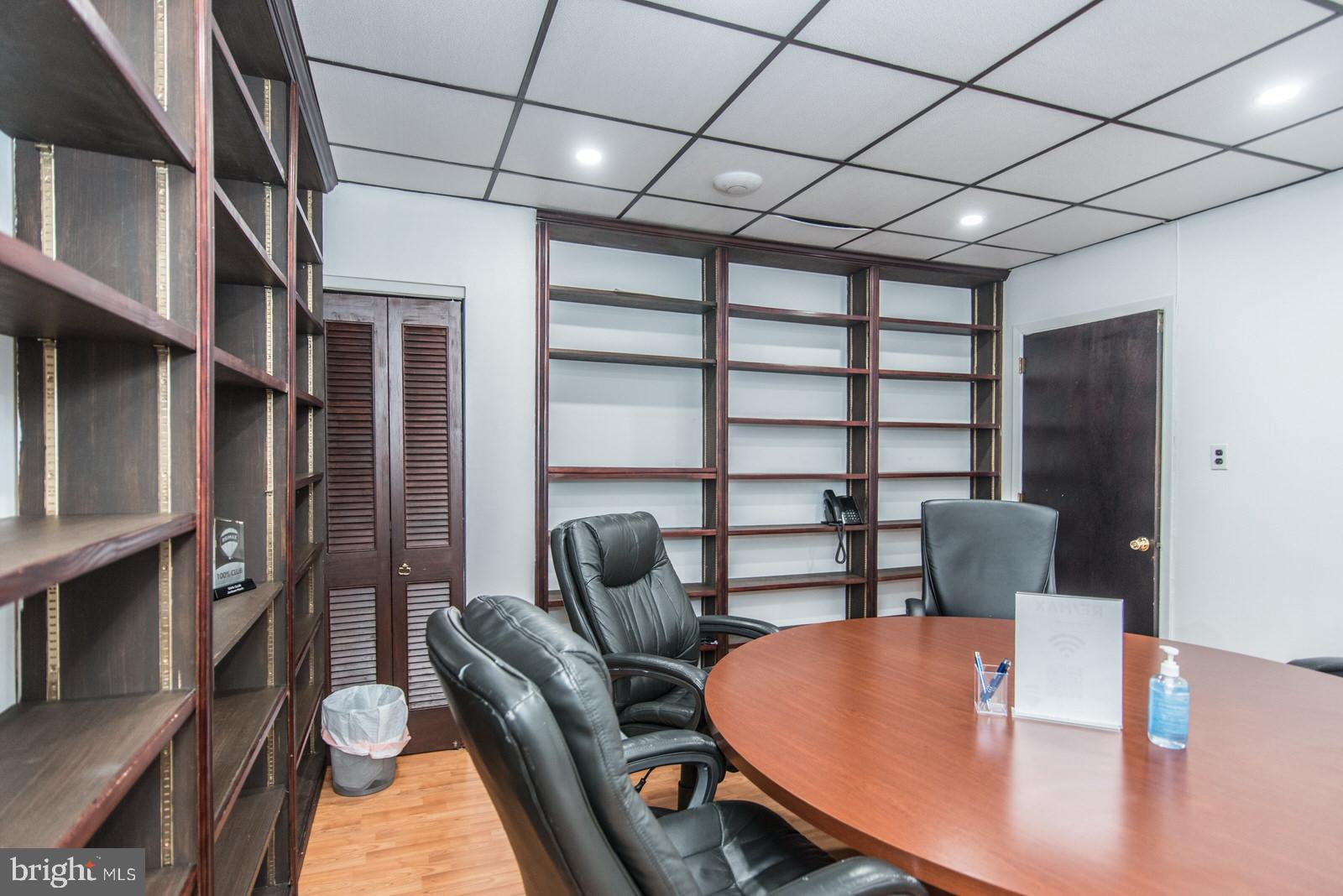 BELLS CORNER - Commercial Sale