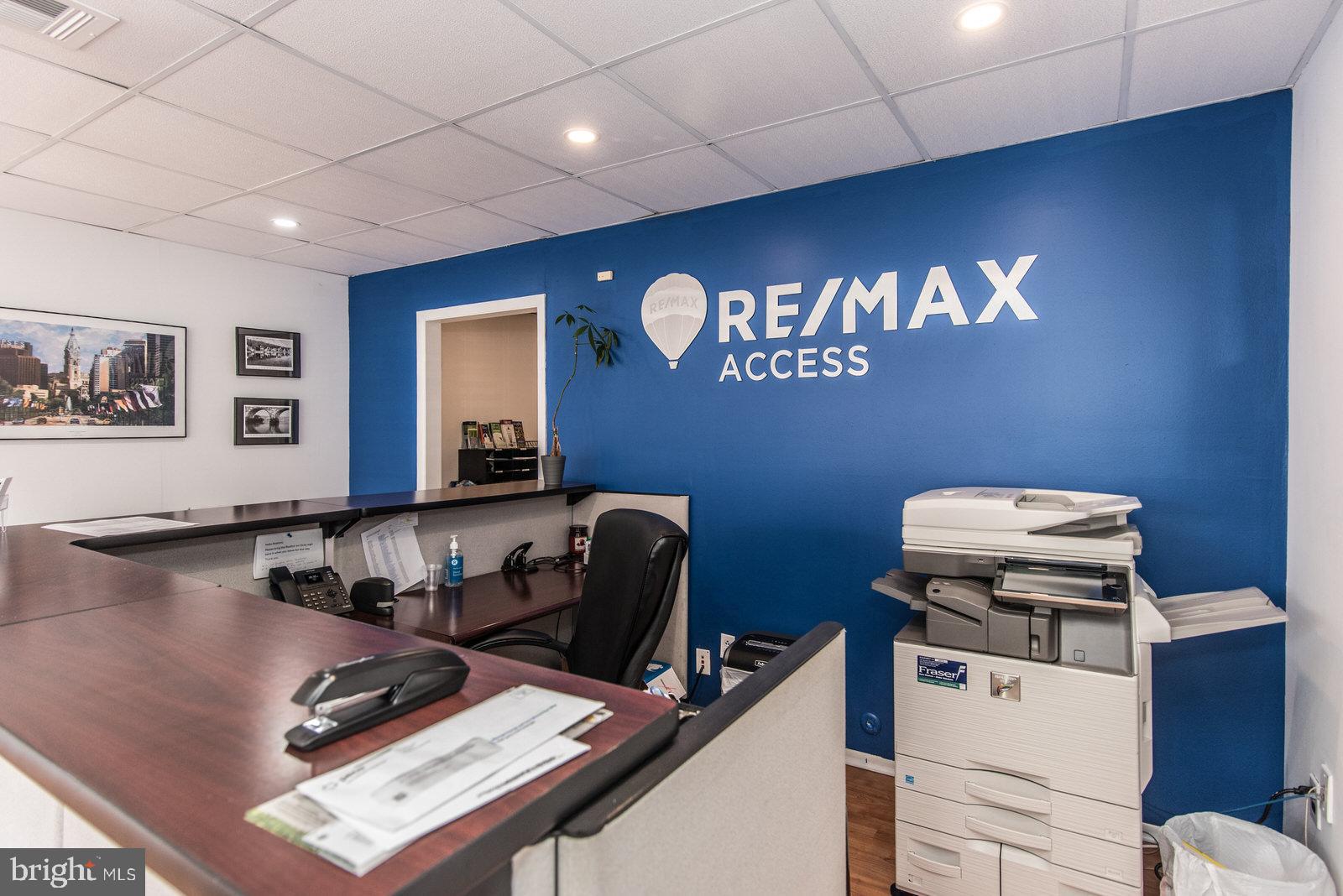 BELLS CORNER - Commercial Sale