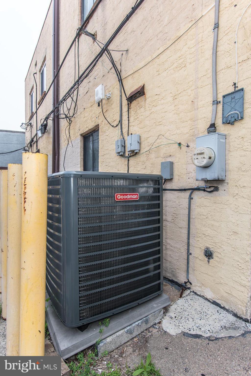 BELLS CORNER - Commercial Sale