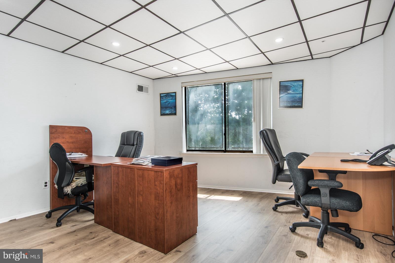 BELLS CORNER - Commercial Sale