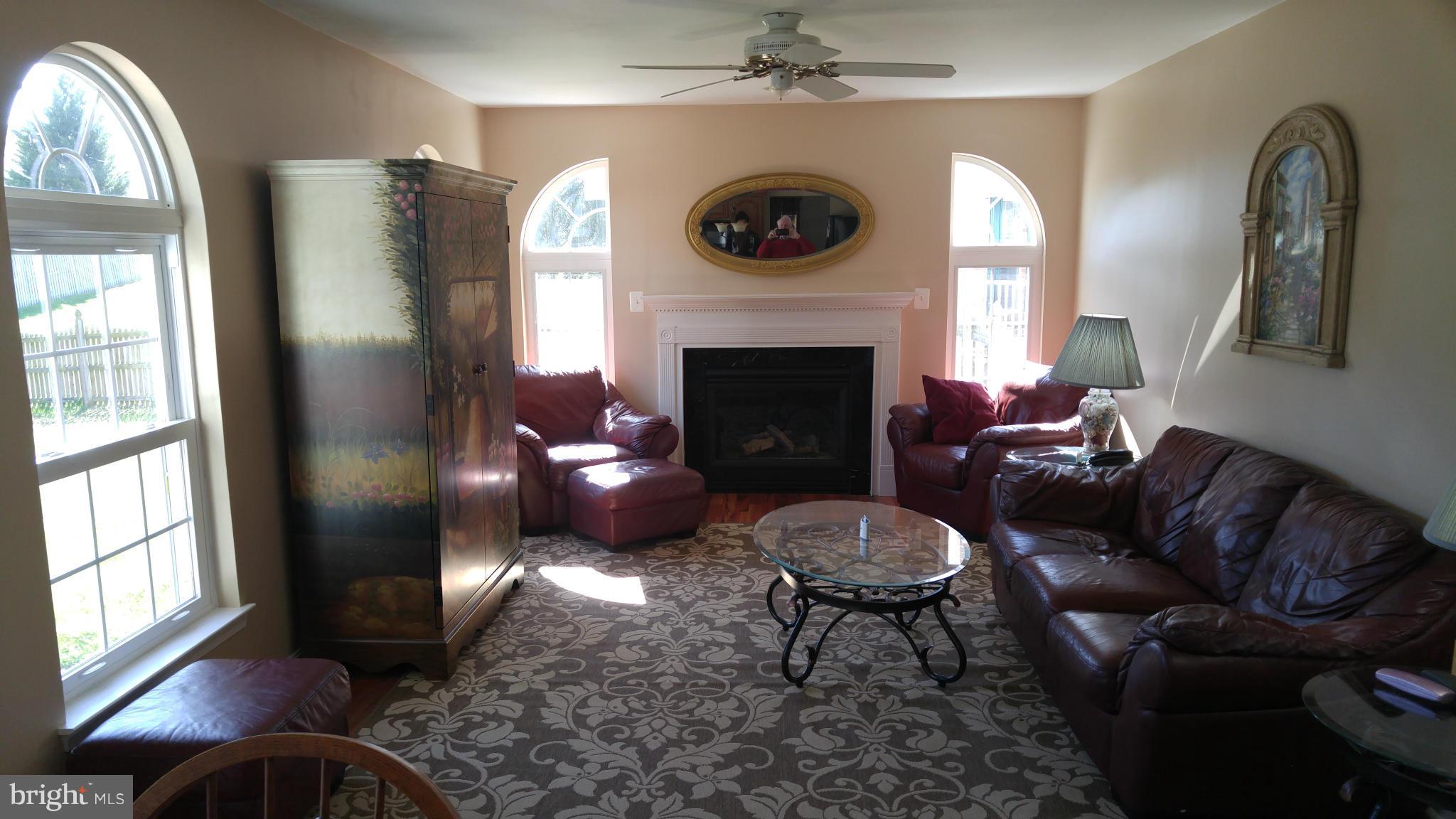 PERRY HALL FARMS - Residential