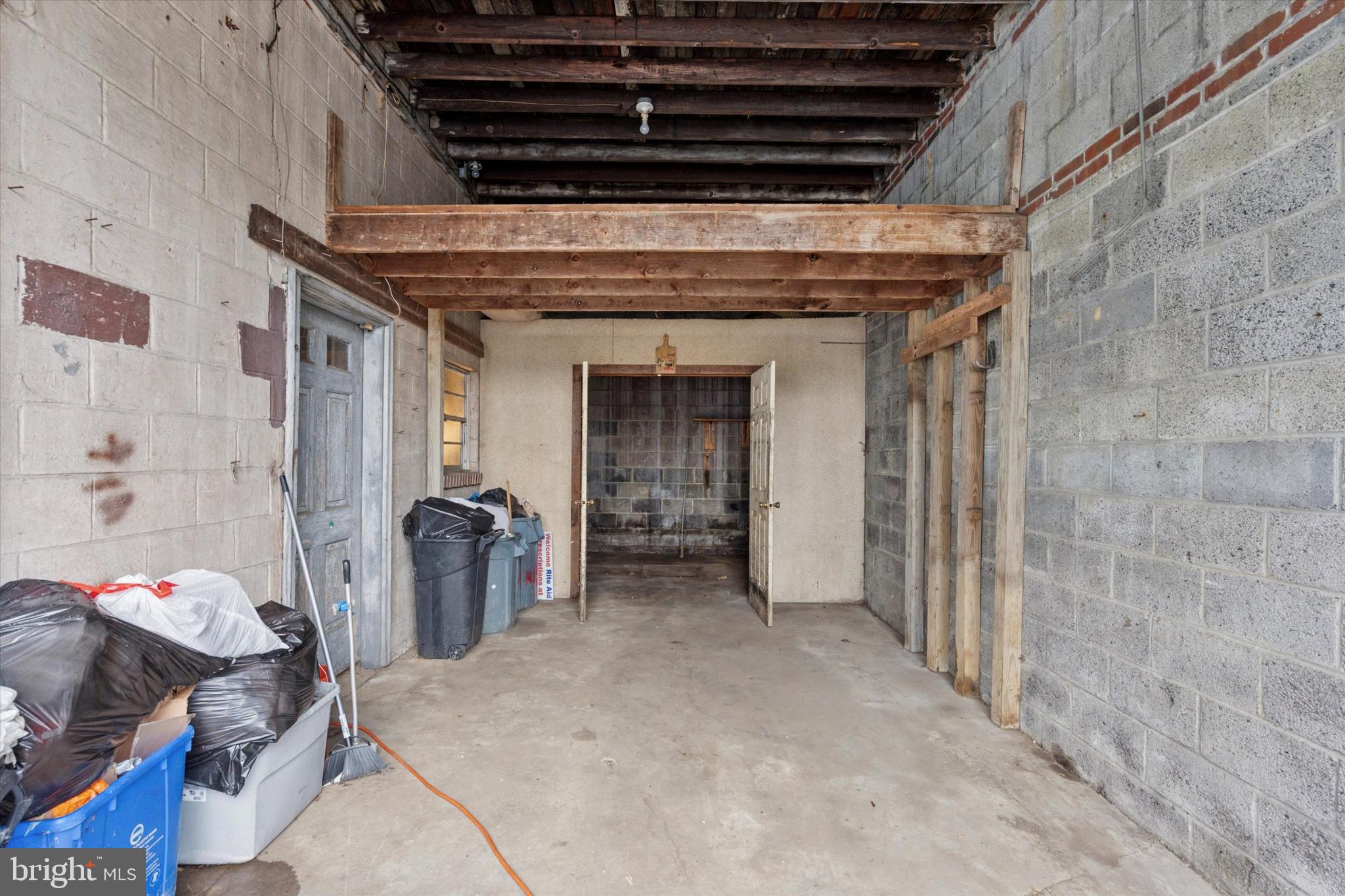 CHELTENHAM - Commercial Sale